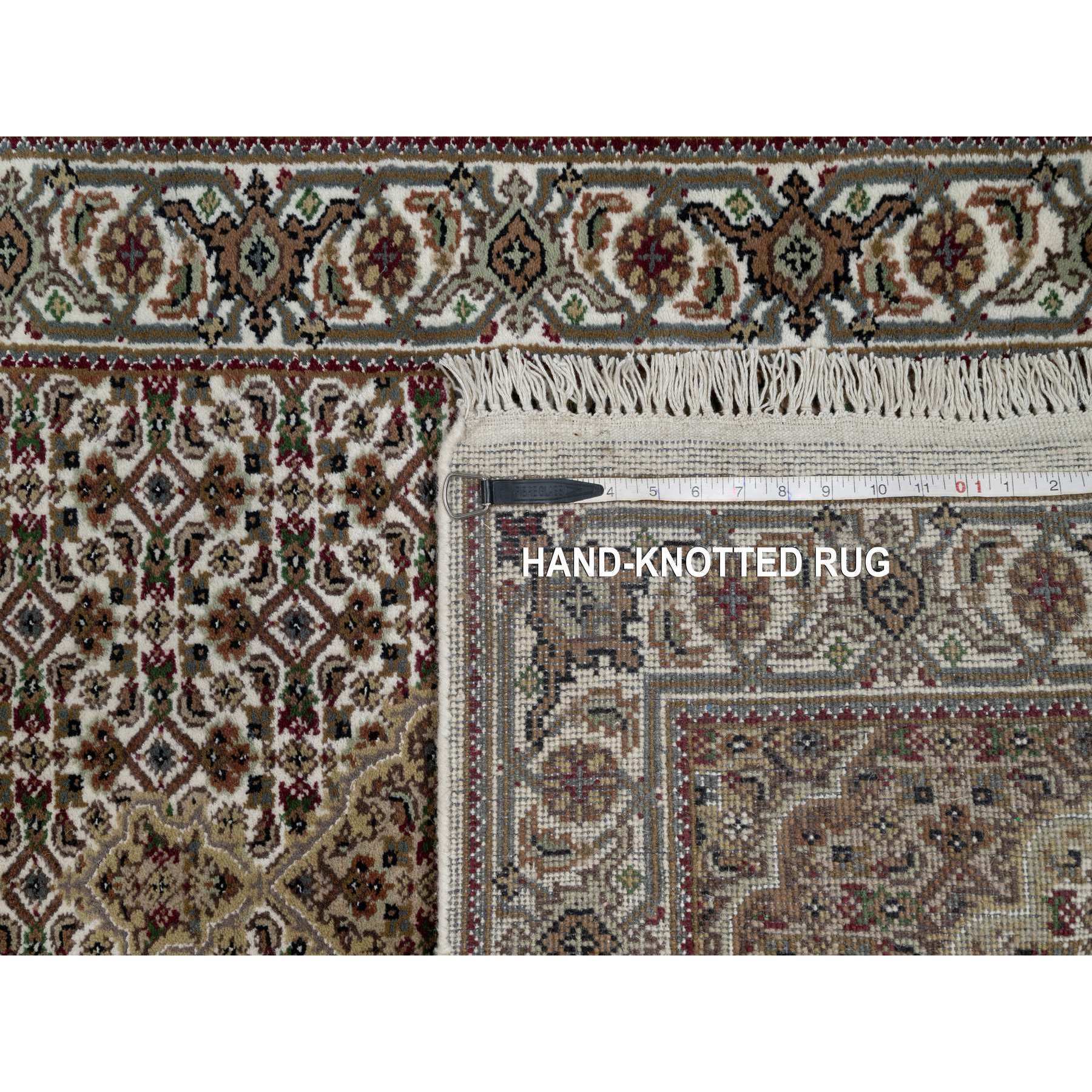 2'10"x8' Daisy White, Tabriz Mahi with Fish Medallion Design, Hand Knotted, Pure Wool, Denser Weave, Runner, Oriental Rug Sh91025