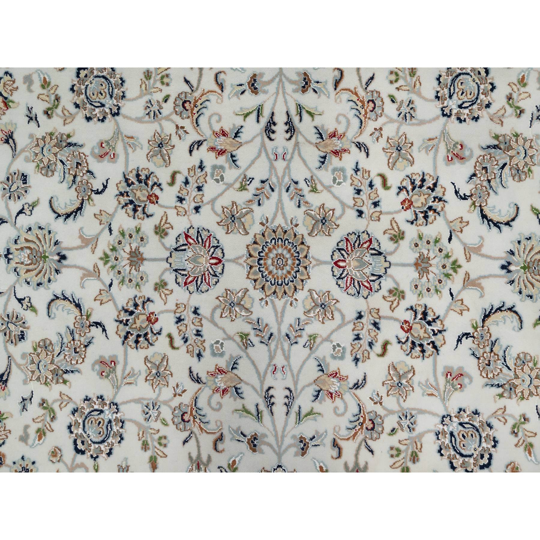 8'x8' Pearl White, 250 KPSI, Nain with All Over Floral Design, Soft Pile, Wool and Silk, Hand Knotted, Round, Oriental Rug Sh91032