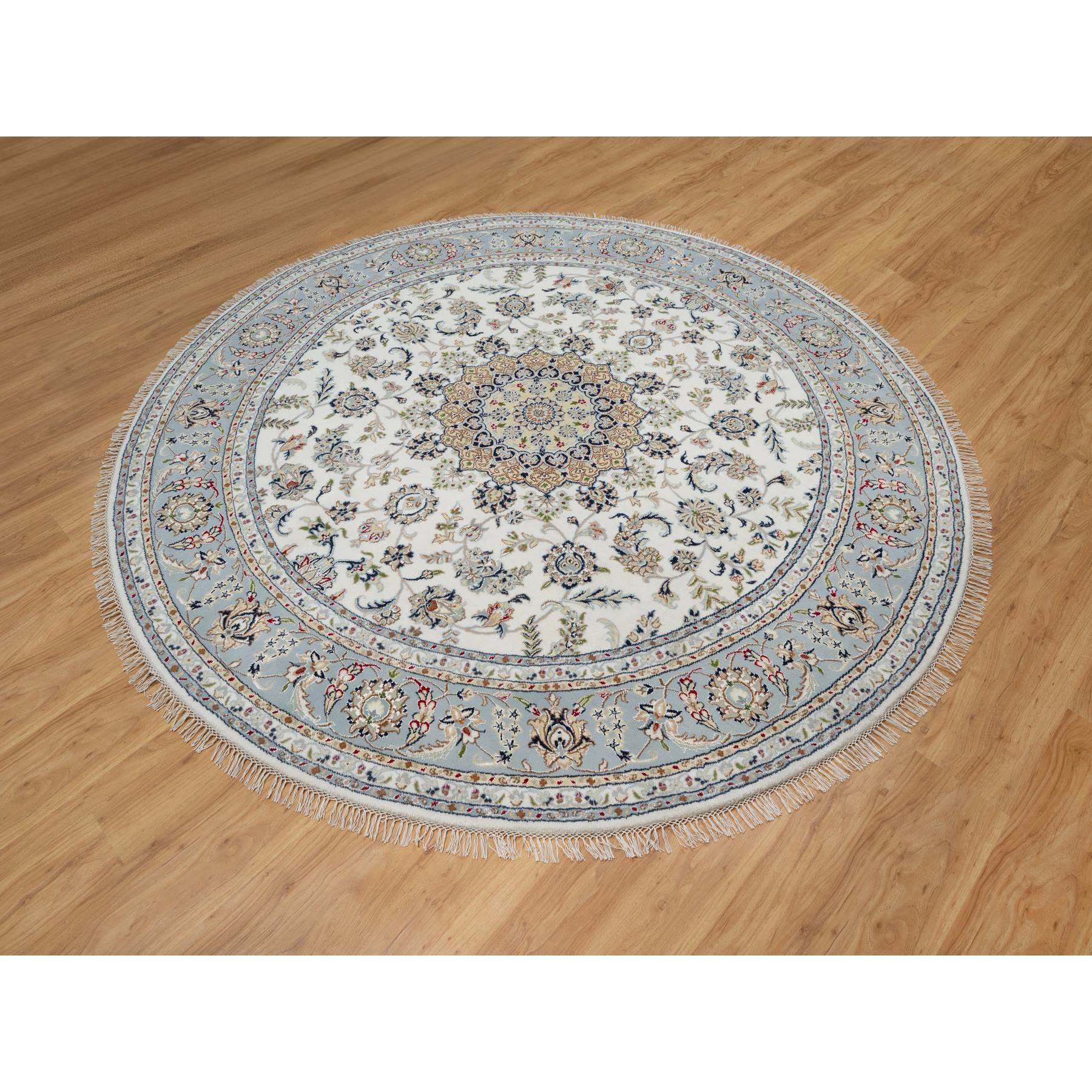 8'1"x8'1" Daisy White, Nain with Floral Medallion Design, Hand Knotted, 250 KPSI, Wool and Silk, Round, Oriental Rug Sh91036