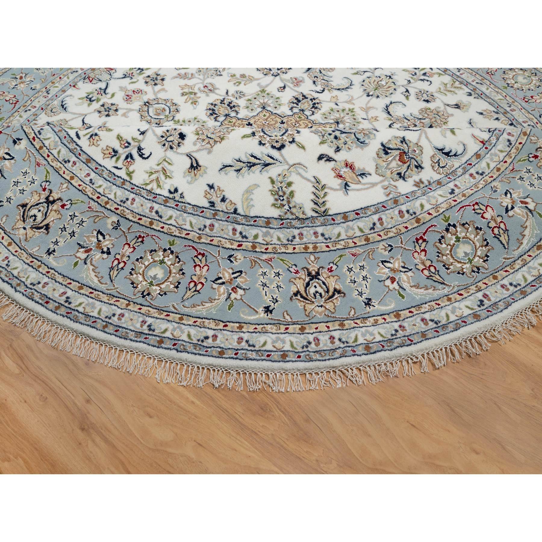 8'1"x8'1" Daisy White, Nain with Floral Medallion Design, Hand Knotted, 250 KPSI, Wool and Silk, Round, Oriental Rug Sh91036