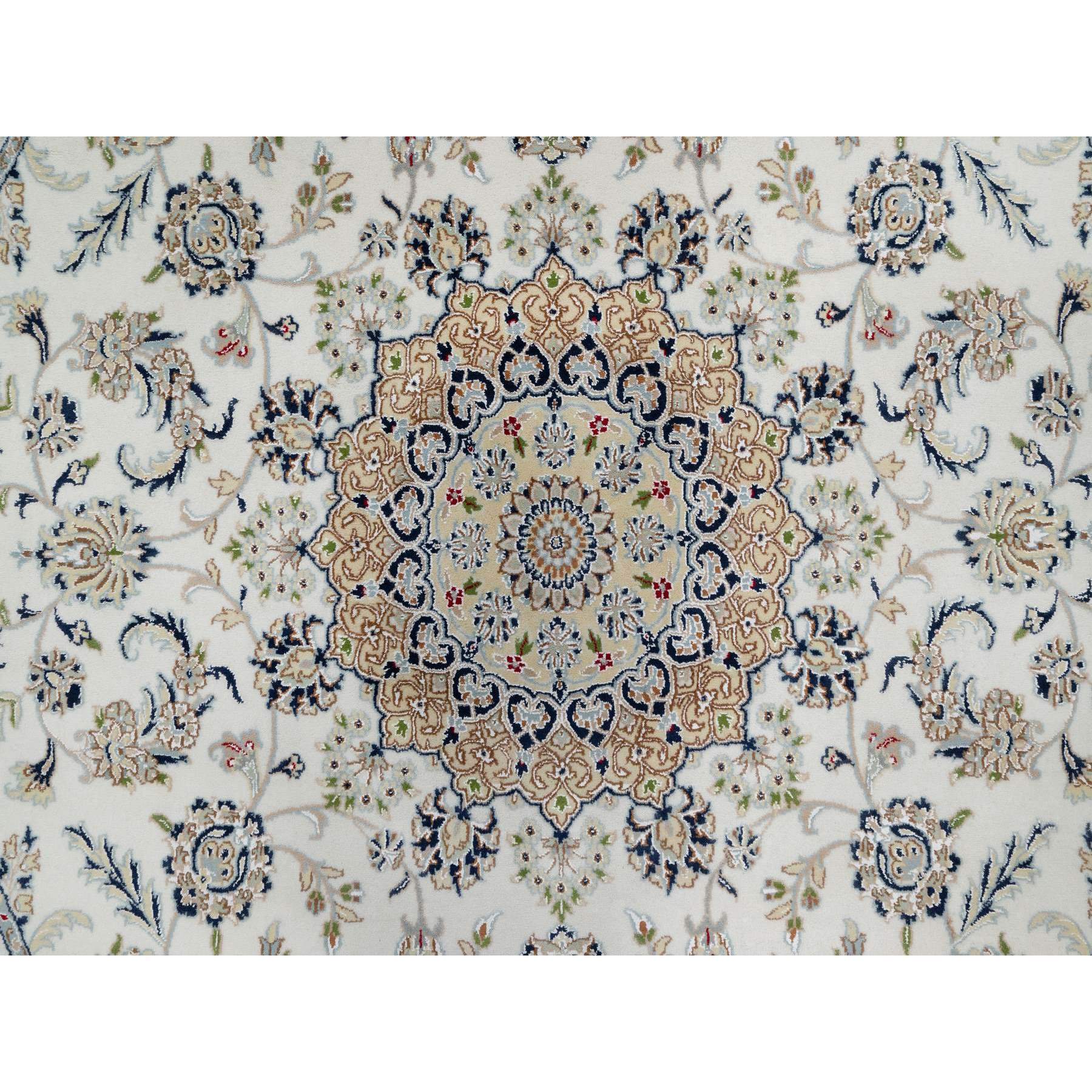 8'1"x8'1" Daisy White, Nain with Floral Medallion Design, Hand Knotted, 250 KPSI, Wool and Silk, Round, Oriental Rug Sh91036