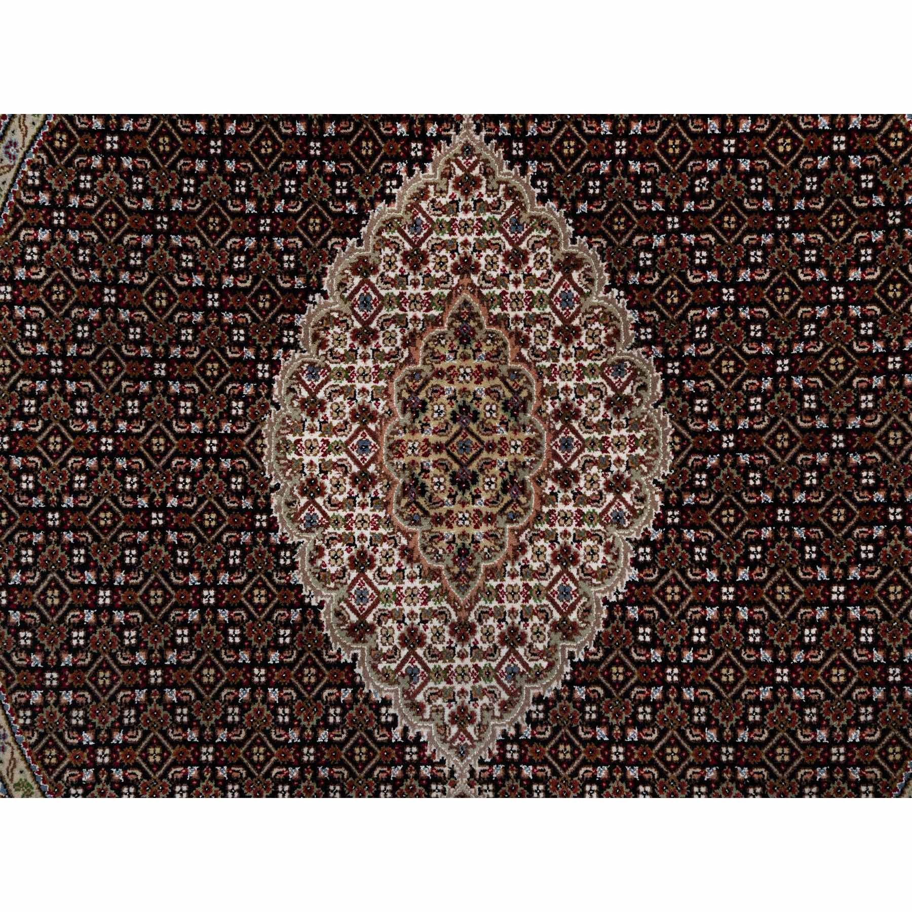6'x6' Rich Black, Hand Knotted, Tabriz Mahi with Fish Medallion Design, 175 KPSI, Pure Wool, Round, Oriental Rug Sh91043