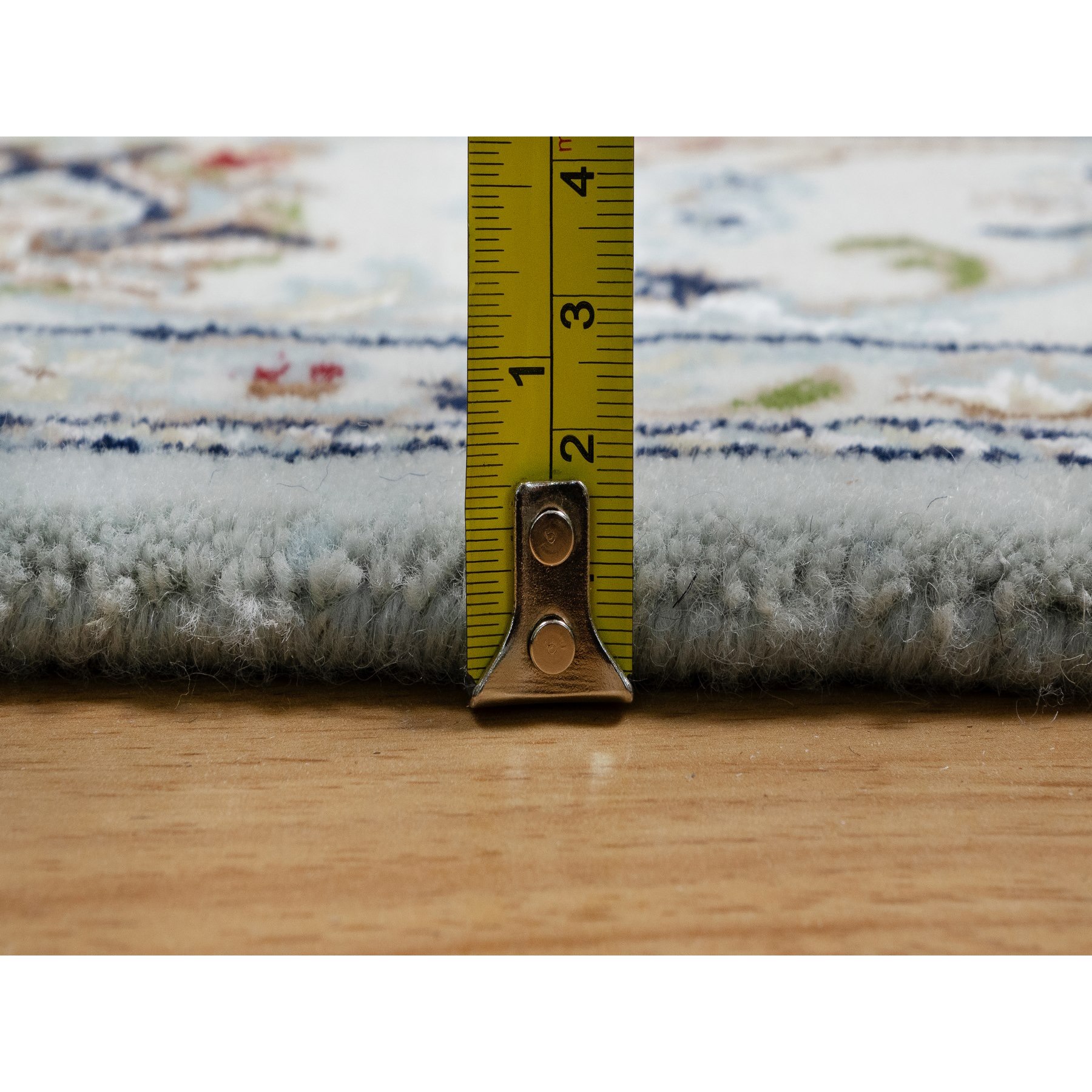 5'x8' Beau Blue, Wool and Silk, Nain with All Over Flower Design, 250 KPSI, Hand Knotted, Oriental Rug Sh91052