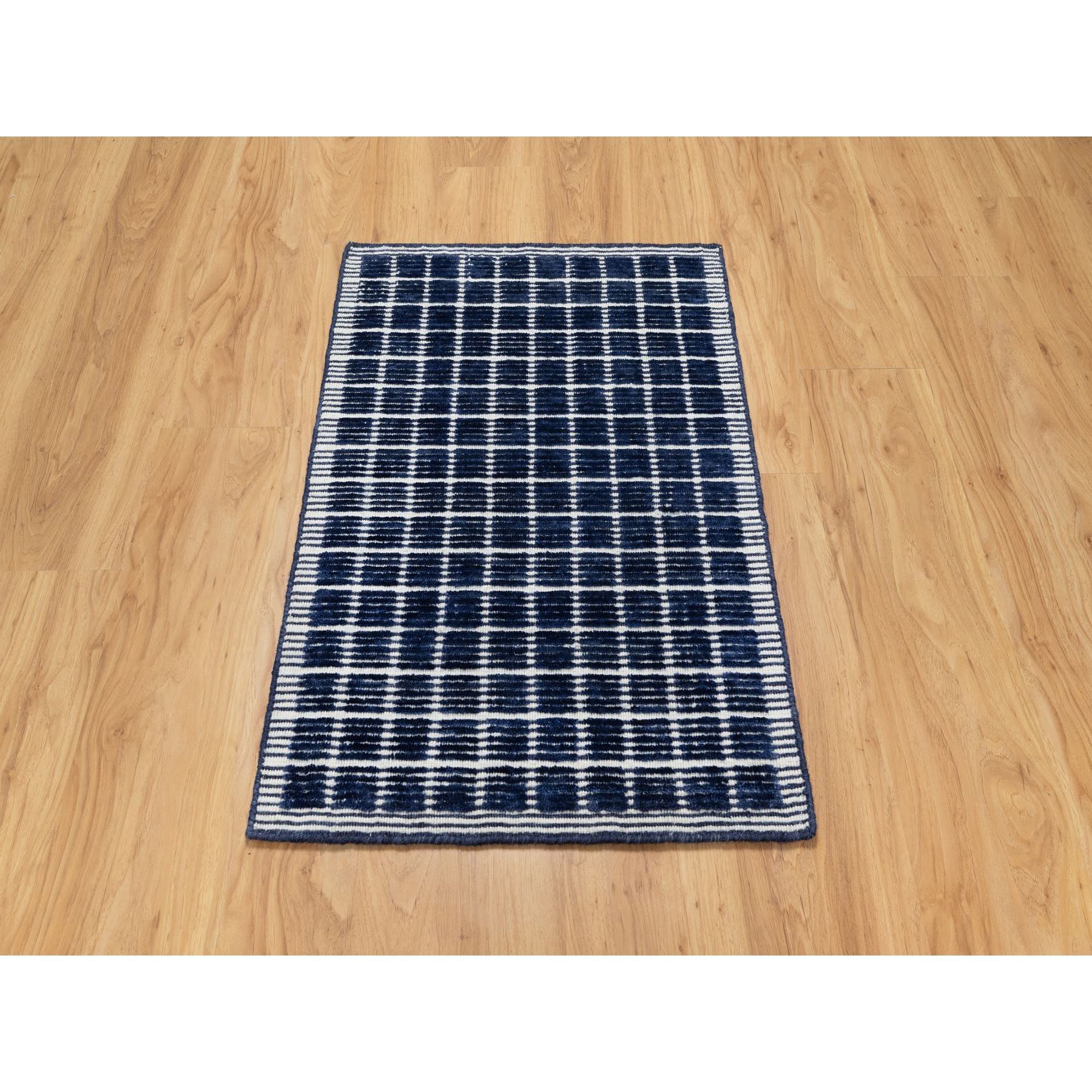 2'2"x3'1" Space Cadet Blue, Modern Plain Decor Box Design, Luxurious Wool, Soft to the Touch, Loomed Knotted, Mat, Oriental Rug Sh91063