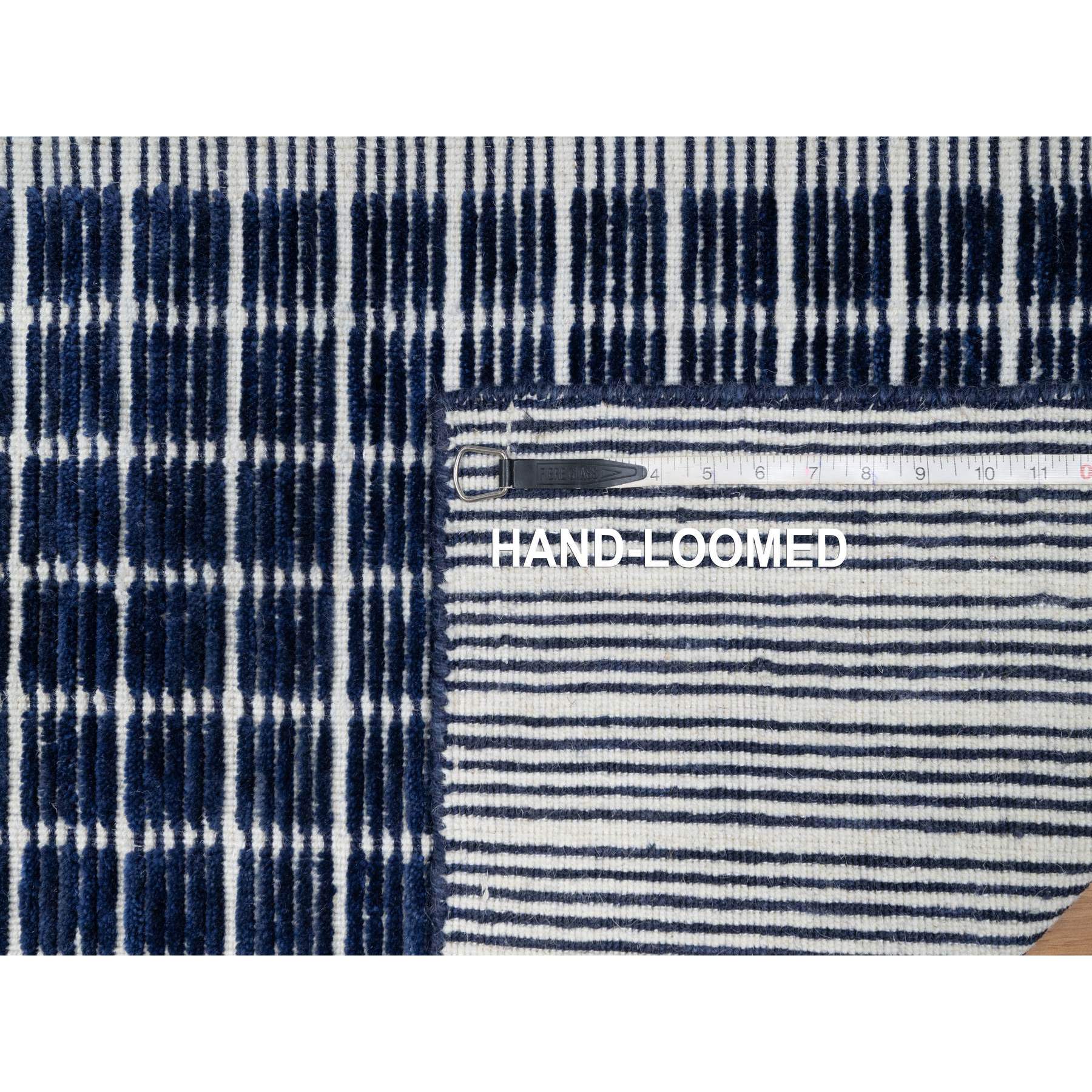 2'2"x3'1" Space Cadet Blue, Modern Plain Decor Box Design, Luxurious Wool, Soft to the Touch, Loomed Knotted, Mat, Oriental Rug Sh91063