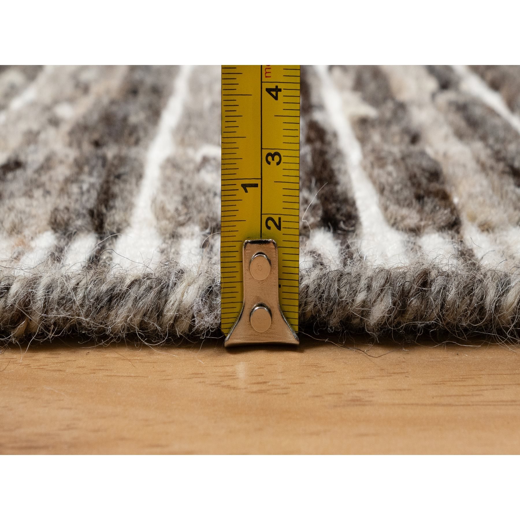 2'3"x3'1" Shades of Brown, Loomed Knotted, Soft to the Touch, Modern Plain Decor Box Design, Pure Wool, Mat, Oriental Rug Sh91068