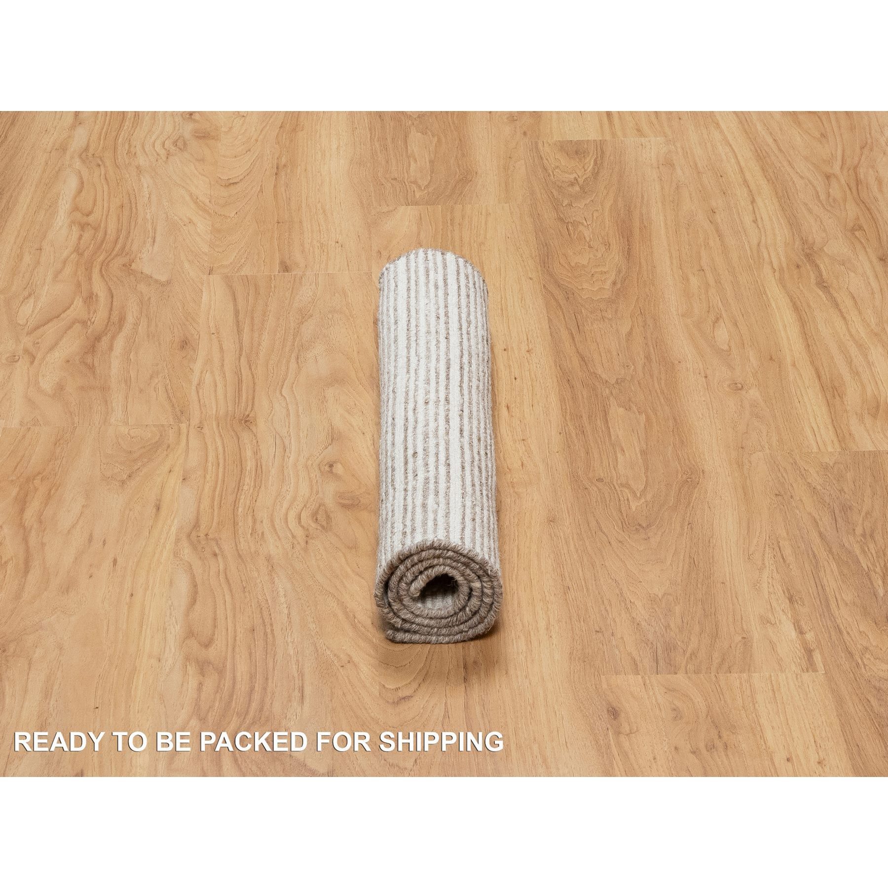 2'2"x3'1" Beaver Brown, Modern Plain Decor Box Design, Natural Wool, Soft to the Touch, Loomed Knotted, Mat, Oriental Rug Sh91071