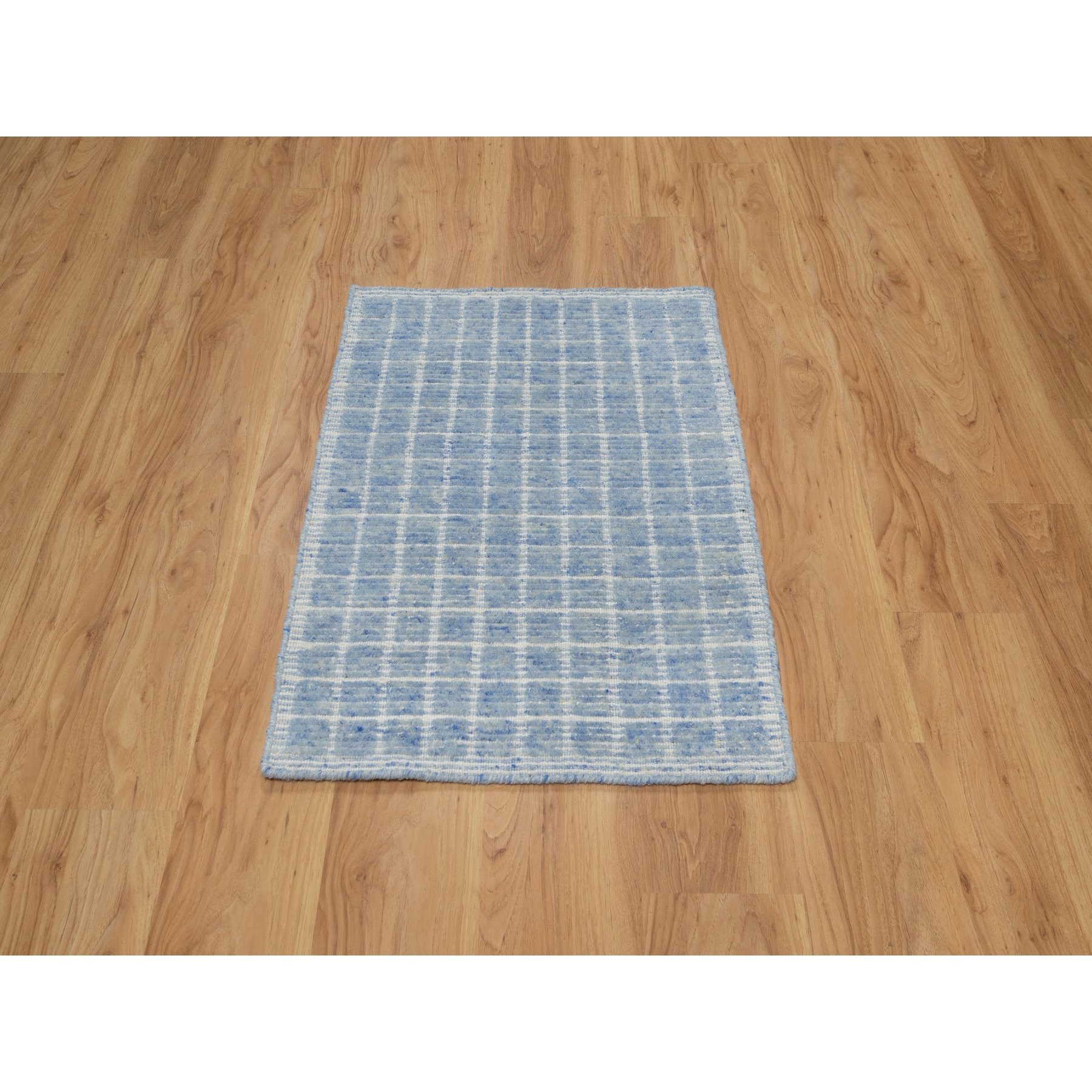 2'4"x3' Imperial Blue, Modern Plain Decor Box Design, Pure Wool, Soft to the Touch, Loomed Knotted, Mat, Oriental Rug Sh91072