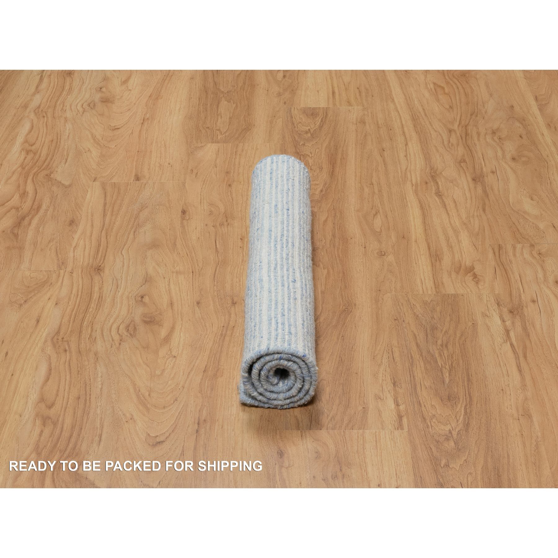 2'4"x3' Imperial Blue, Modern Plain Decor Box Design, Pure Wool, Soft to the Touch, Loomed Knotted, Mat, Oriental Rug Sh91072