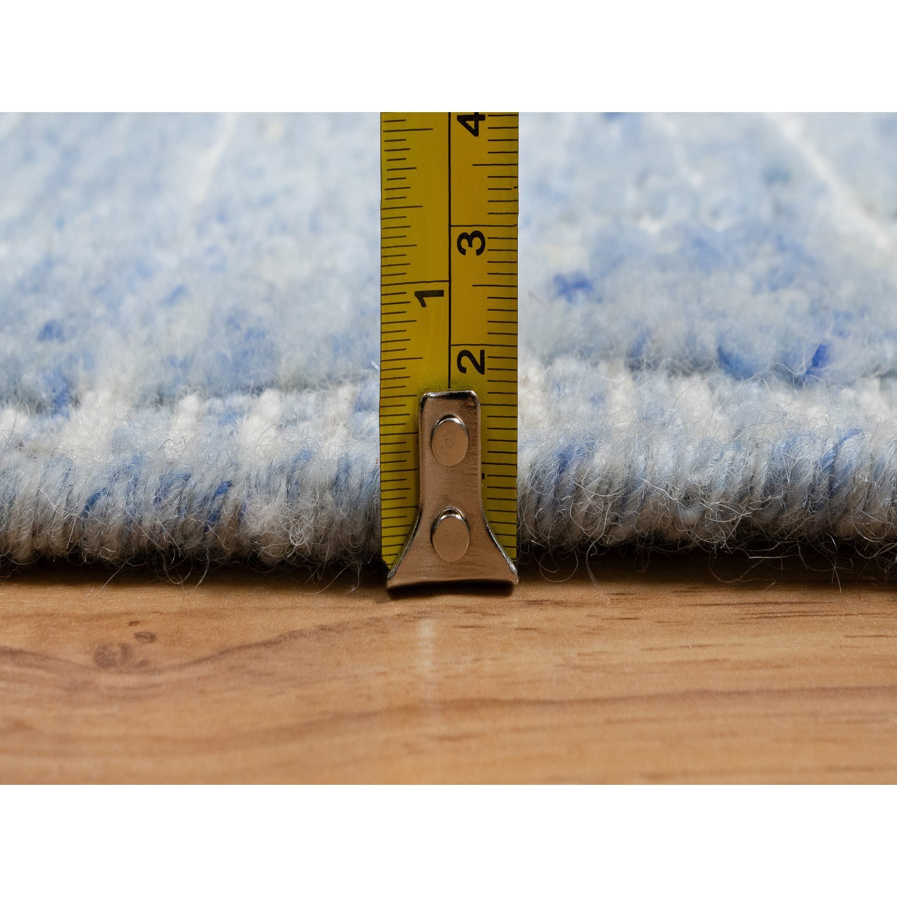 2'4"x3' Imperial Blue, Modern Plain Decor Box Design, Pure Wool, Soft to the Touch, Loomed Knotted, Mat, Oriental Rug Sh91072