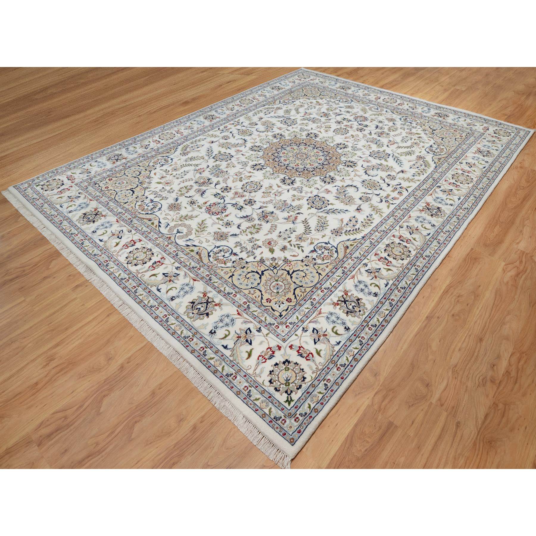 9'x12'1" Daisy White, Nain with Center Flower Design, 250 KPSI, Hand Knotted, Wool and Silk, Oriental Rug Sh91122