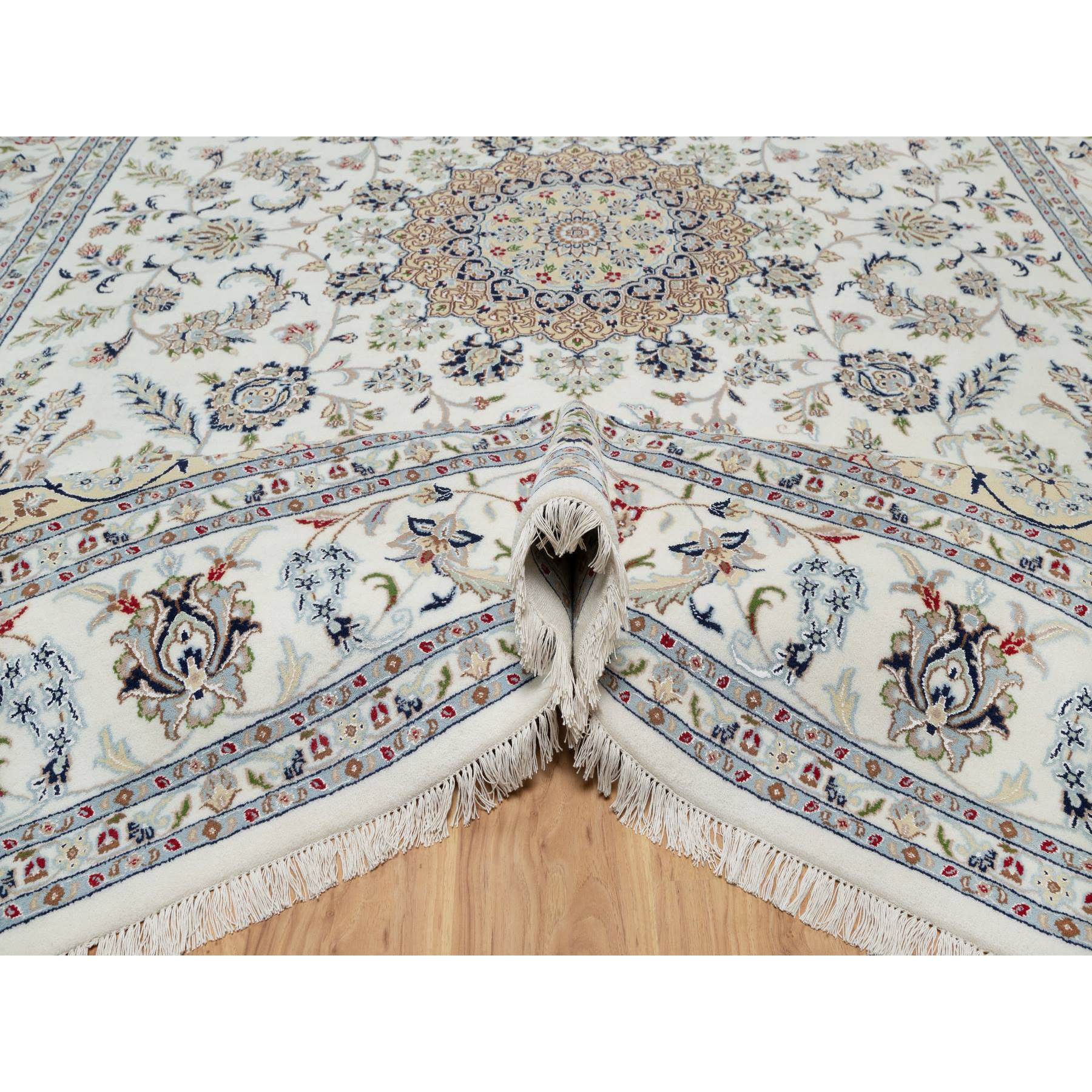 9'x12'1" Daisy White, Nain with Center Flower Design, 250 KPSI, Hand Knotted, Wool and Silk, Oriental Rug Sh91122