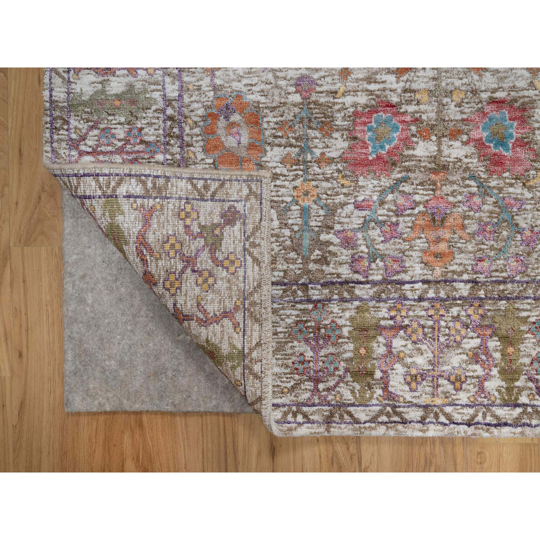 4'3"x6'2" Snow White with Brown, Directional Vase Design, Silk with Textured Wool, Hand Knotted, Oriental Rug Sh91134