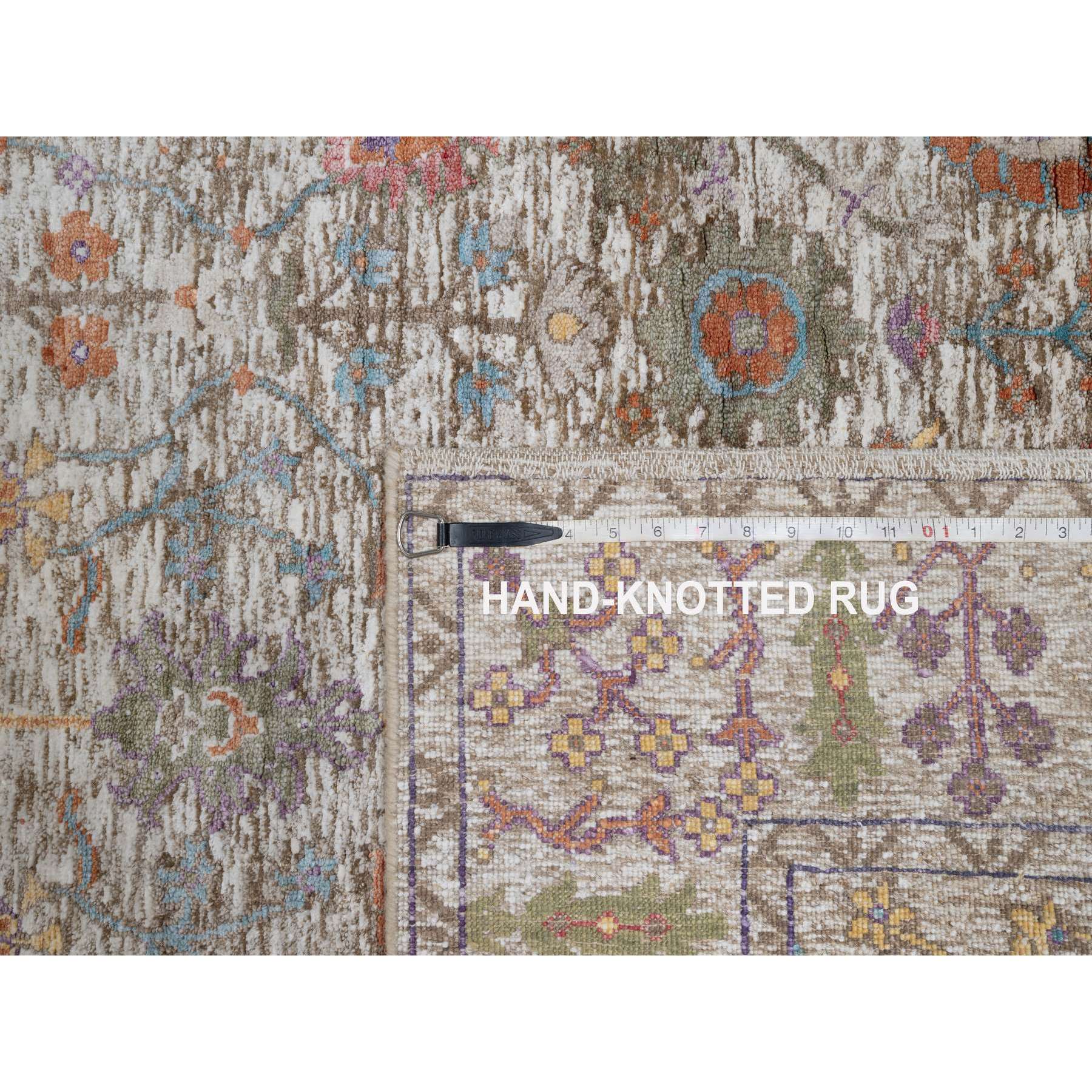4'x6'1" Daisy White with Brown, Silk with Textured Wool, Hand Knotted, Directional Vase Design, Oriental Rug Sh91138