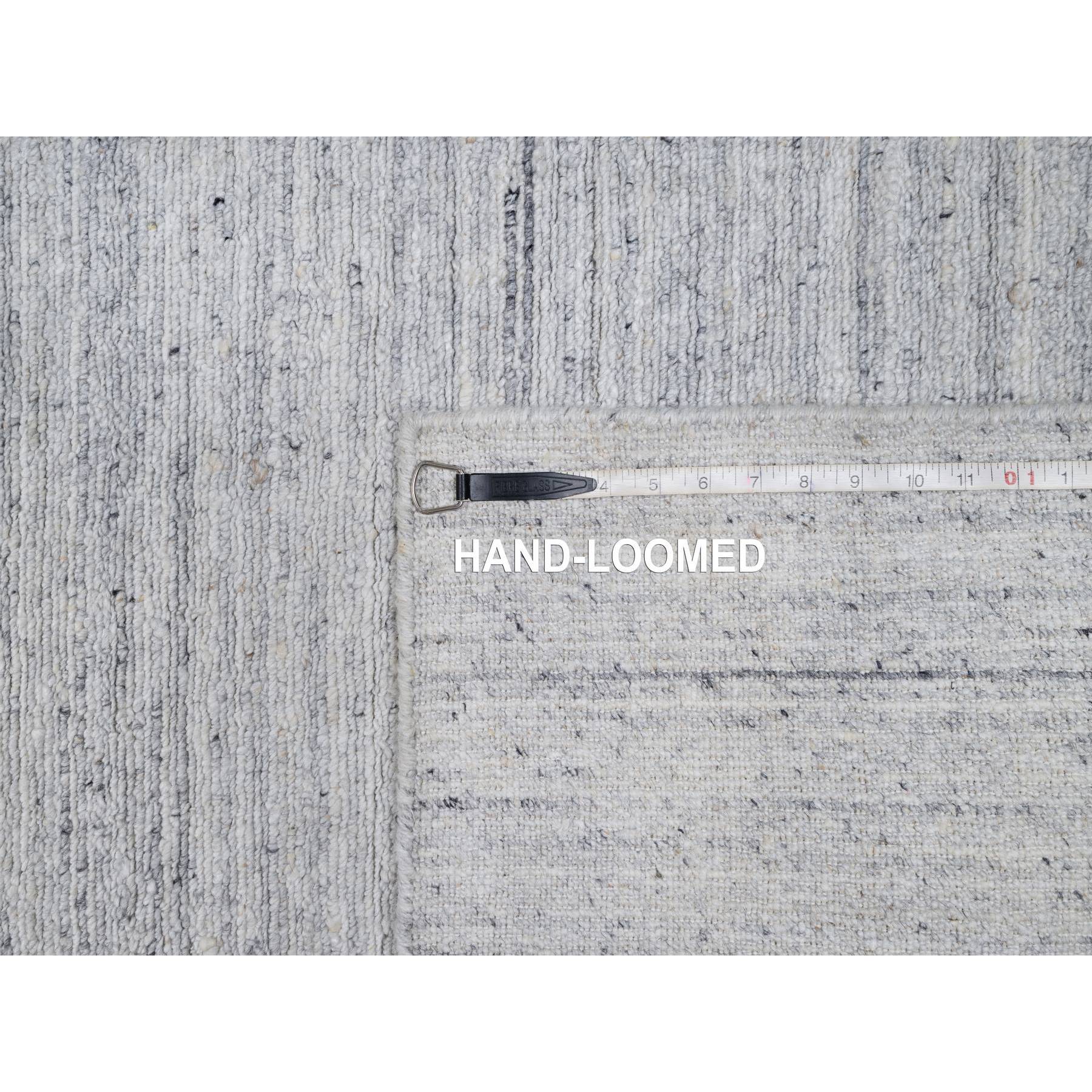 2'6"x10' Daisy White, Hand Loomed, Plain Modern Striae Design, Soft Pile, Natural Wool, Runner, Oriental Rug Sh91179
