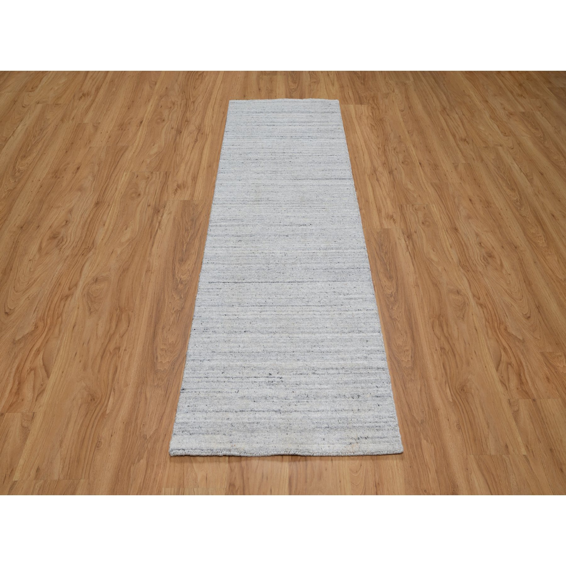 2'6"x8' Lily White, Soft Pile, Plain Modern Striae Design, Hand Loomed, Pure Wool, Runner, Oriental Rug Sh91181