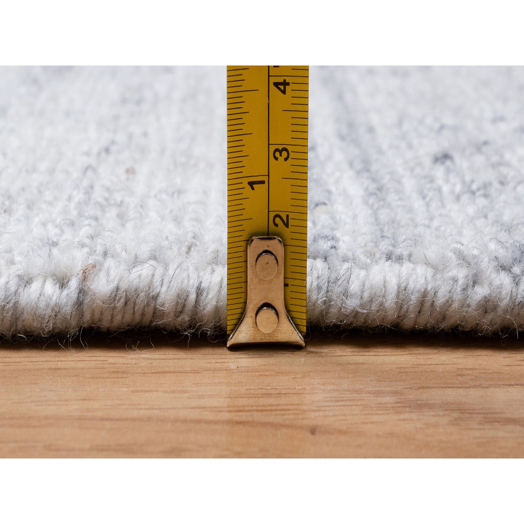 2'6"x6' Ice White, Plain Modern Striae Design, Hand Loomed, Soft Pile, Natural Wool, Runner, Oriental Rug Sh91185