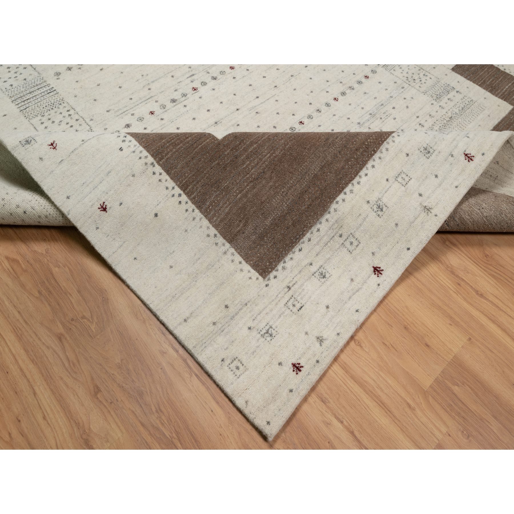 7'9"x9'8" Chiffon White with Brown, Pure Wool, Lori Buft Gabbeh with Small Animal Figurines, Modern Striae Design, Thick and Plush, Soft Pile, Hand Knotted, Oriental Rug Sh91218