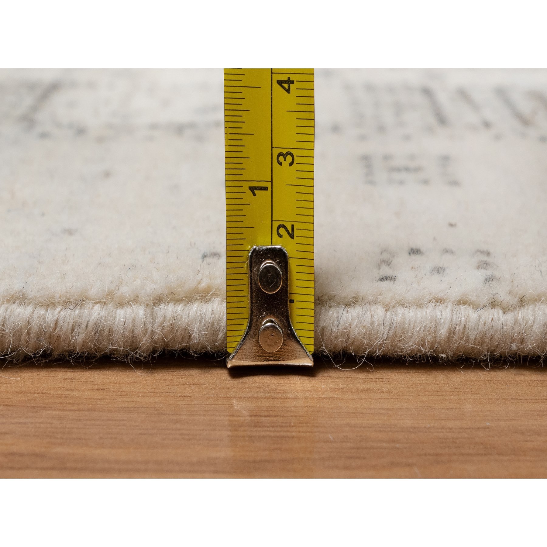 2'7"x4' Linen White with Brown, Modern Striae Design, Lori Buft Gabbeh with Small Animal Figurines, Thick and Plush, Soft Pile, Luxurious Wool, Hand Knotted, Mat, Oriental Rug Sh91261