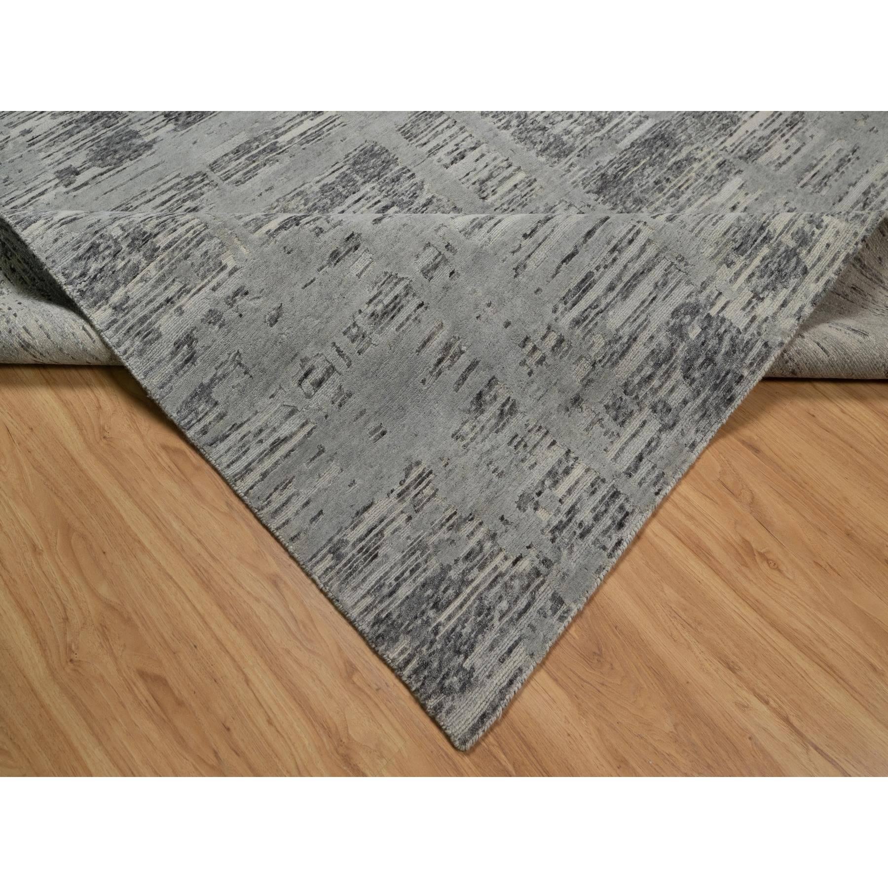 8'1"x10' Nevada Gray, Modern Criss Cross Erased Design, Hand Spun Undyed Natural Wool, Hand Knotted, Oriental Rug Sh91283