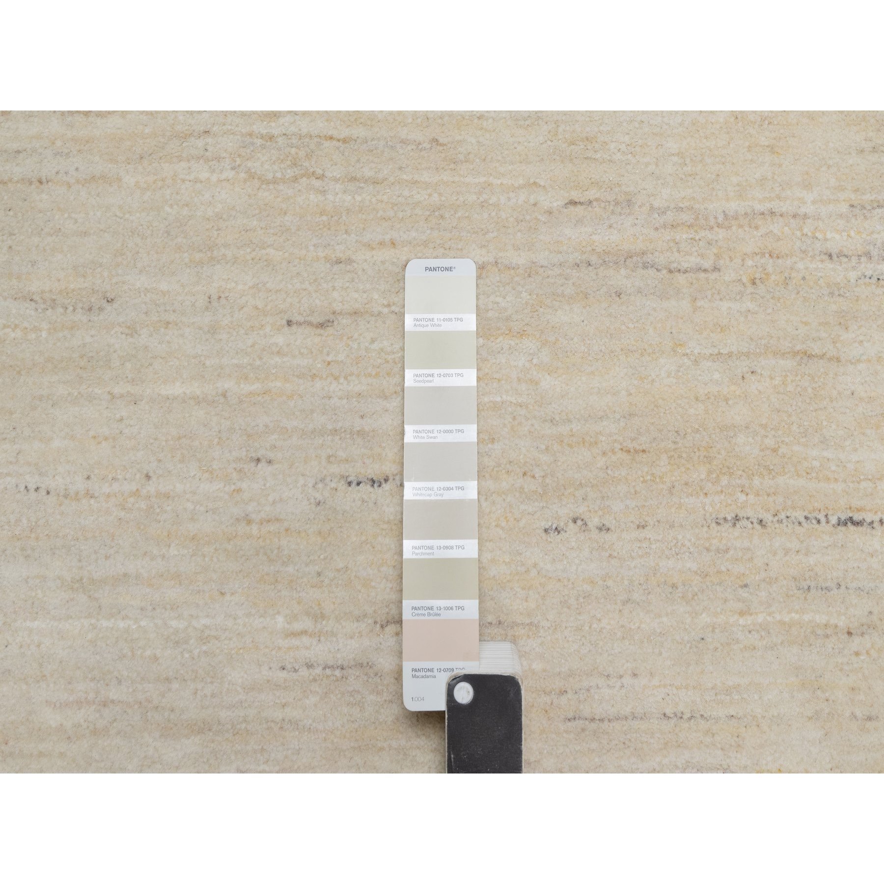 9'x9' Parchment White, Hand Knotted, Lori Buft Gabbeh, Modern, Plain Design, Thick and Plush, Pure Wool, Round, Oriental Rug Sh91310