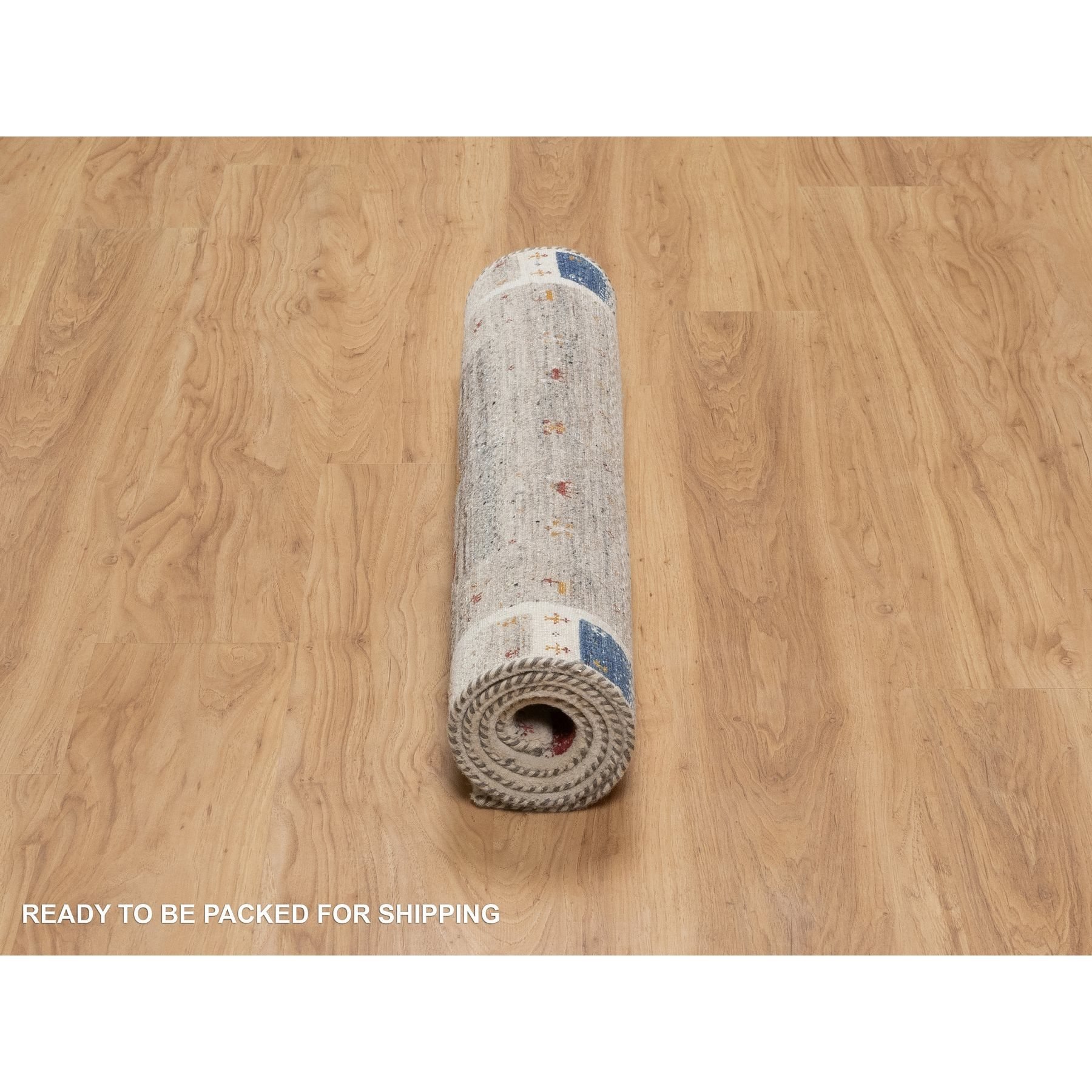 3'x5' Chiffon White, Modern, Lori Buft Gabbeh with Small Animal and Human Figurines, Thick and Plush, Pure Wool, Hand Knotted, Oriental Rug Sh91313