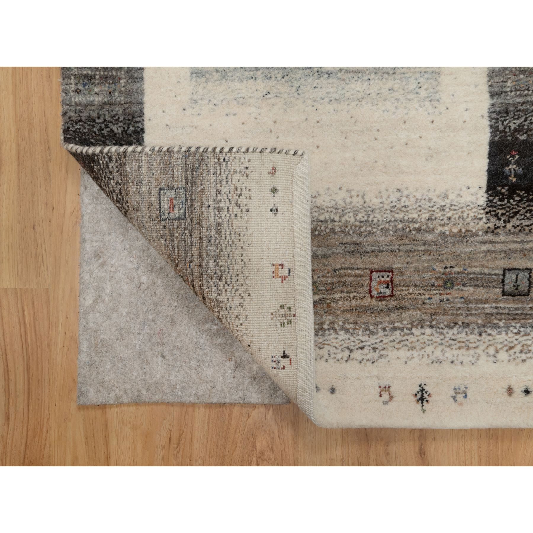 2'6"x9'10" Photon White, Hand Knotted, Thick and Plush, Modern, Lori Buft Gabbeh with Small Animal and Human Figurines, Pure Wool, Runner, Oriental Rug Sh91316