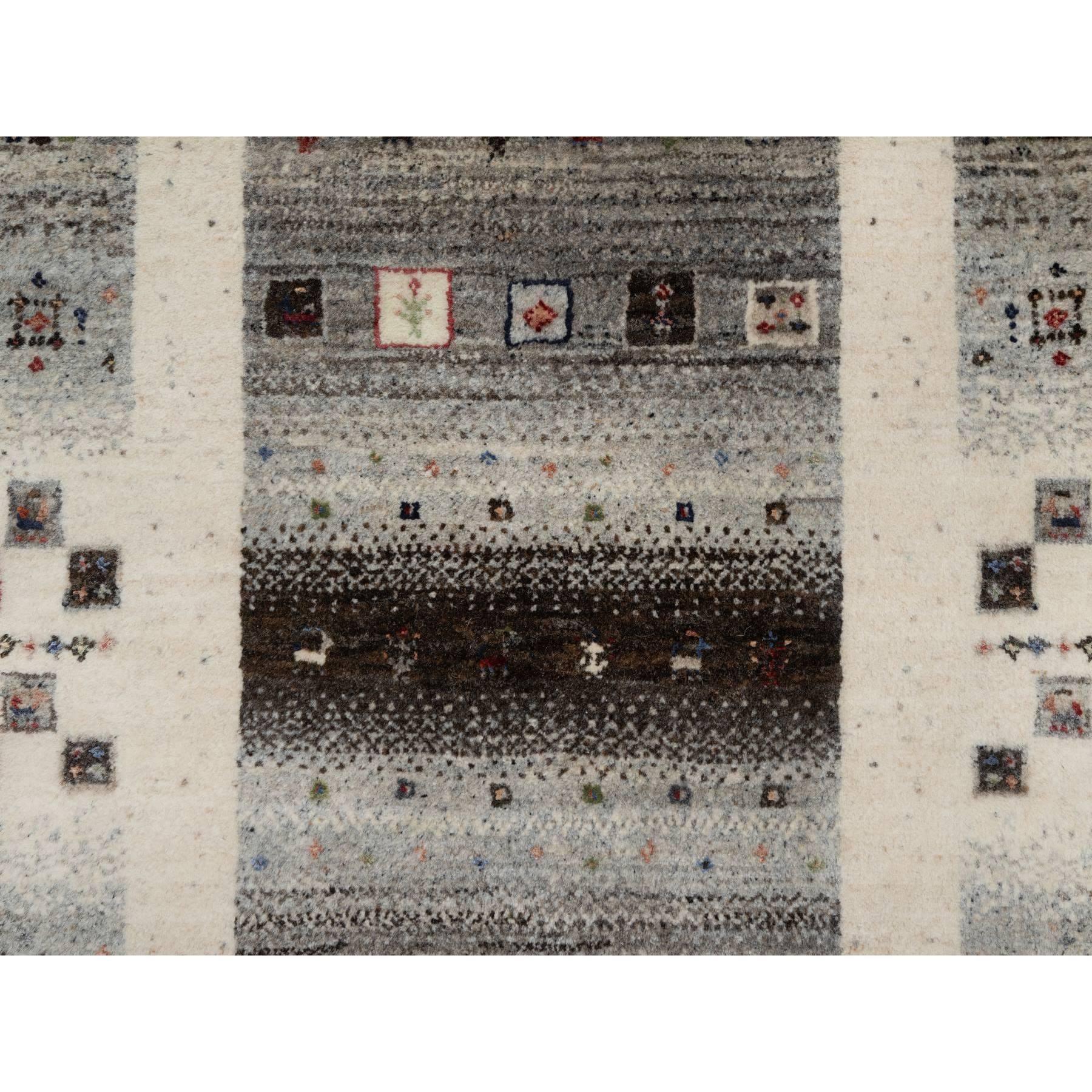 2'6"x9'10" Photon White, Hand Knotted, Thick and Plush, Modern, Lori Buft Gabbeh with Small Animal and Human Figurines, Pure Wool, Runner, Oriental Rug Sh91316