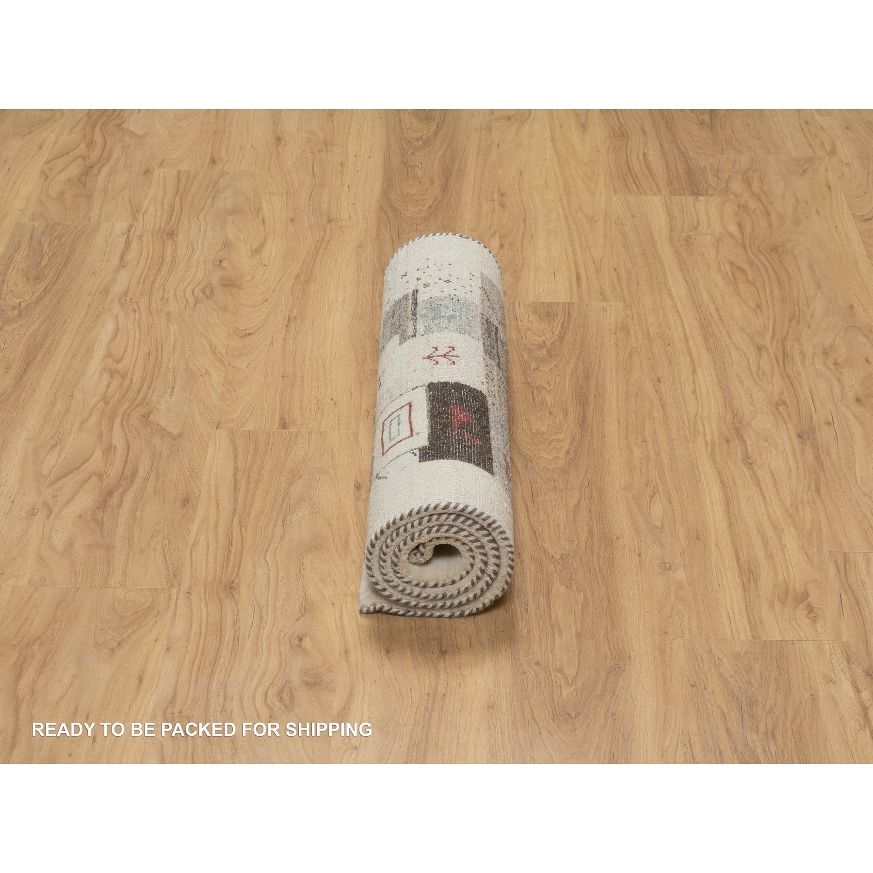 2'5"x4'9" Alabaster White, Lori Buft Gabbeh with Small Animal Figurines, Thick and Plush, Modern, Pure Wool, Hand Knotted, Short Runner, Oriental Rug Sh91318