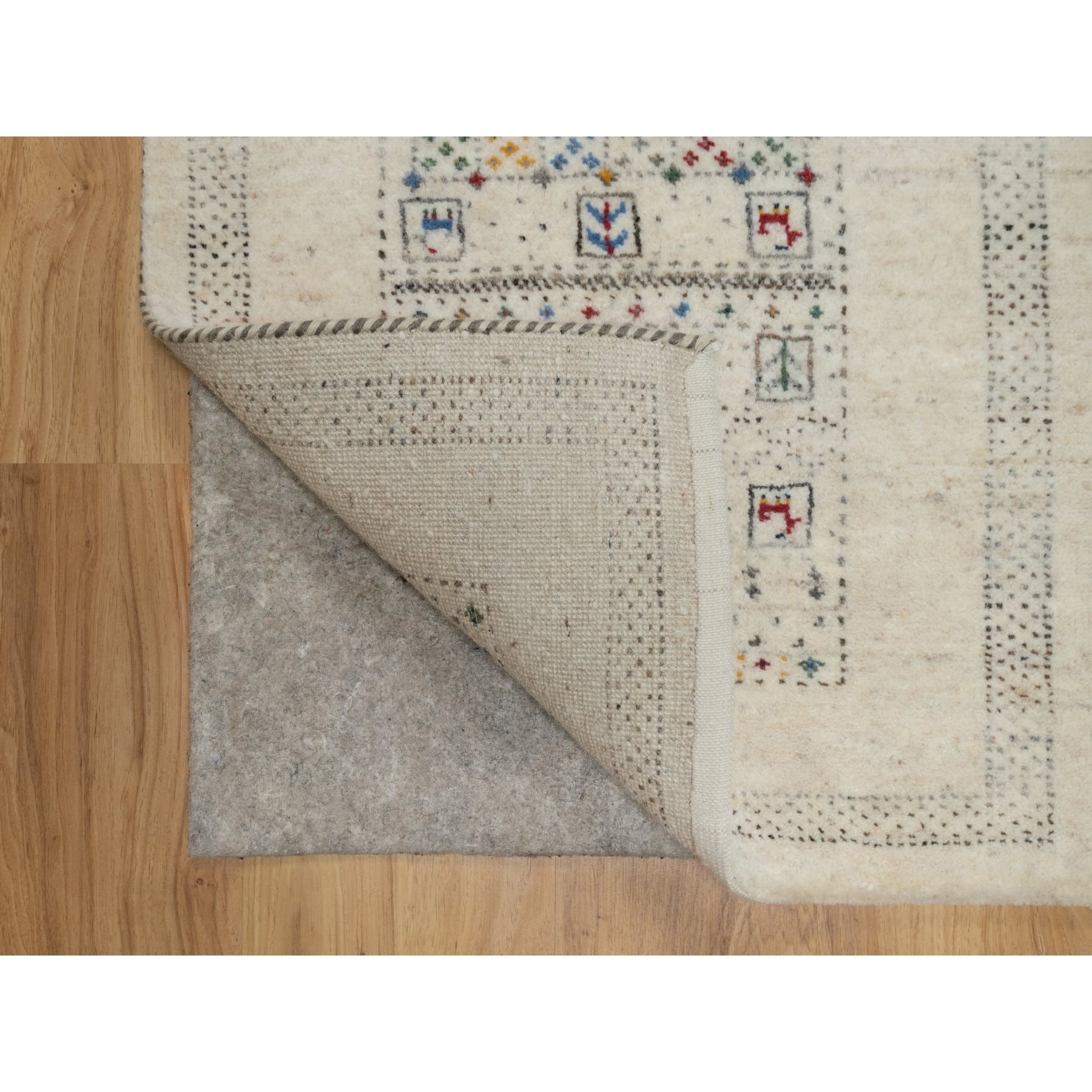 2'x3'1" Linen White, Modern, Hand Knotted, Lori Buft Gabbeh with Small Animal Figurines, Thick and Plush, Pure Wool, Mat, Oriental Rug Sh91321