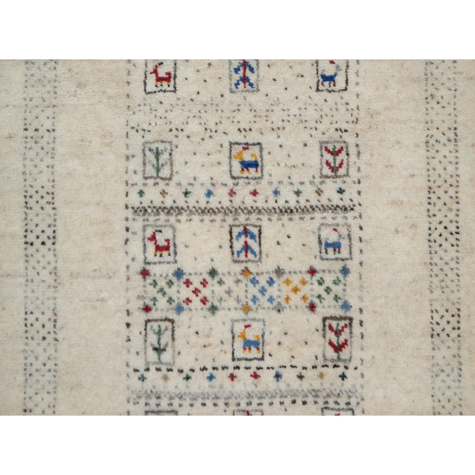 2'x3'1" Swan White, Thick and Plush, Modern, Lori Buft Gabbeh with Small Animal Figurines, 100% Wool, Hand Knotted, Mat, Oriental Rug Sh91322