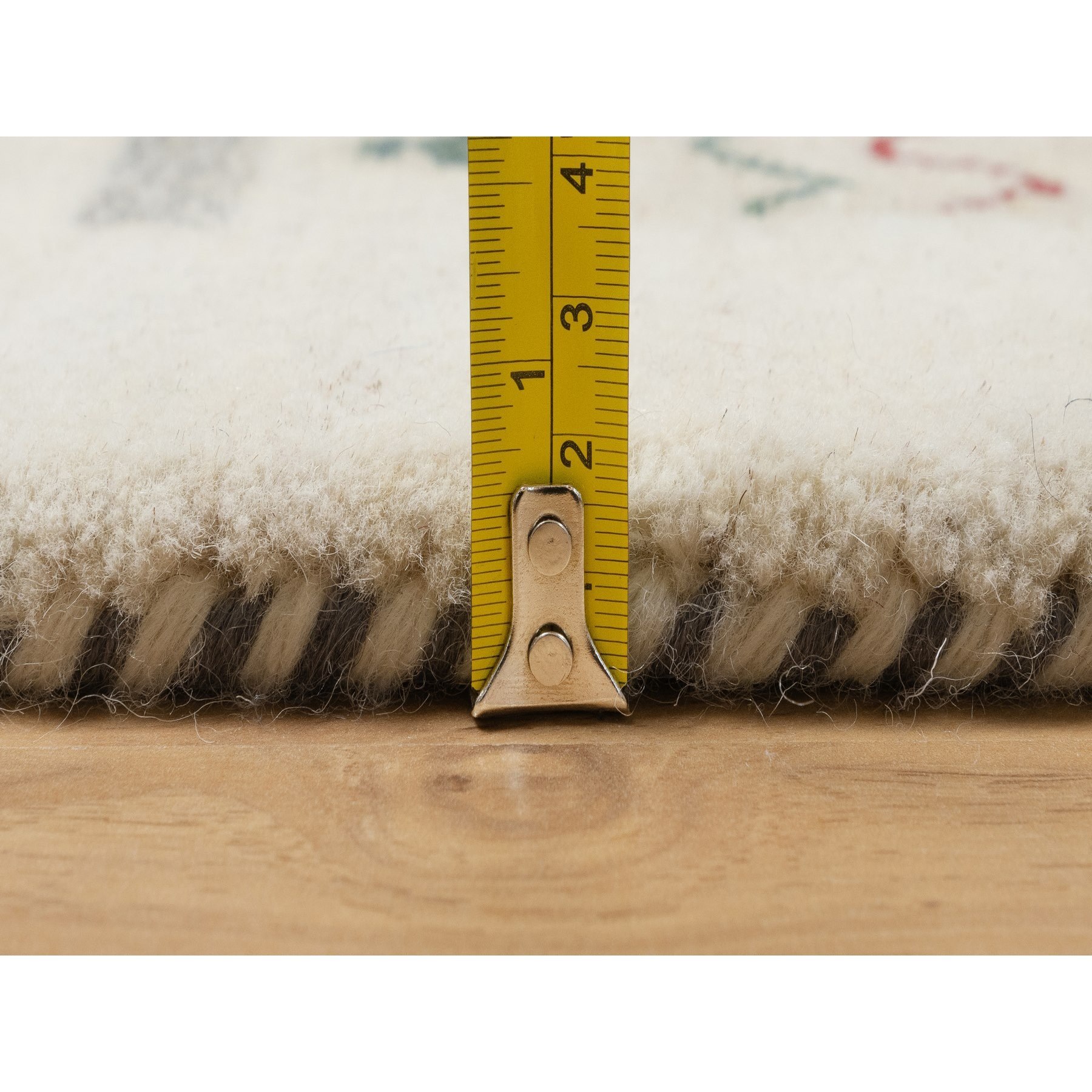2'1"x3'1" Linen White, Modern, Lori Buft Gabbeh with Small Animal Figurines, Thick and Plush, Pure Wool, Hand Knotted, Mat, Oriental Rug Sh91323