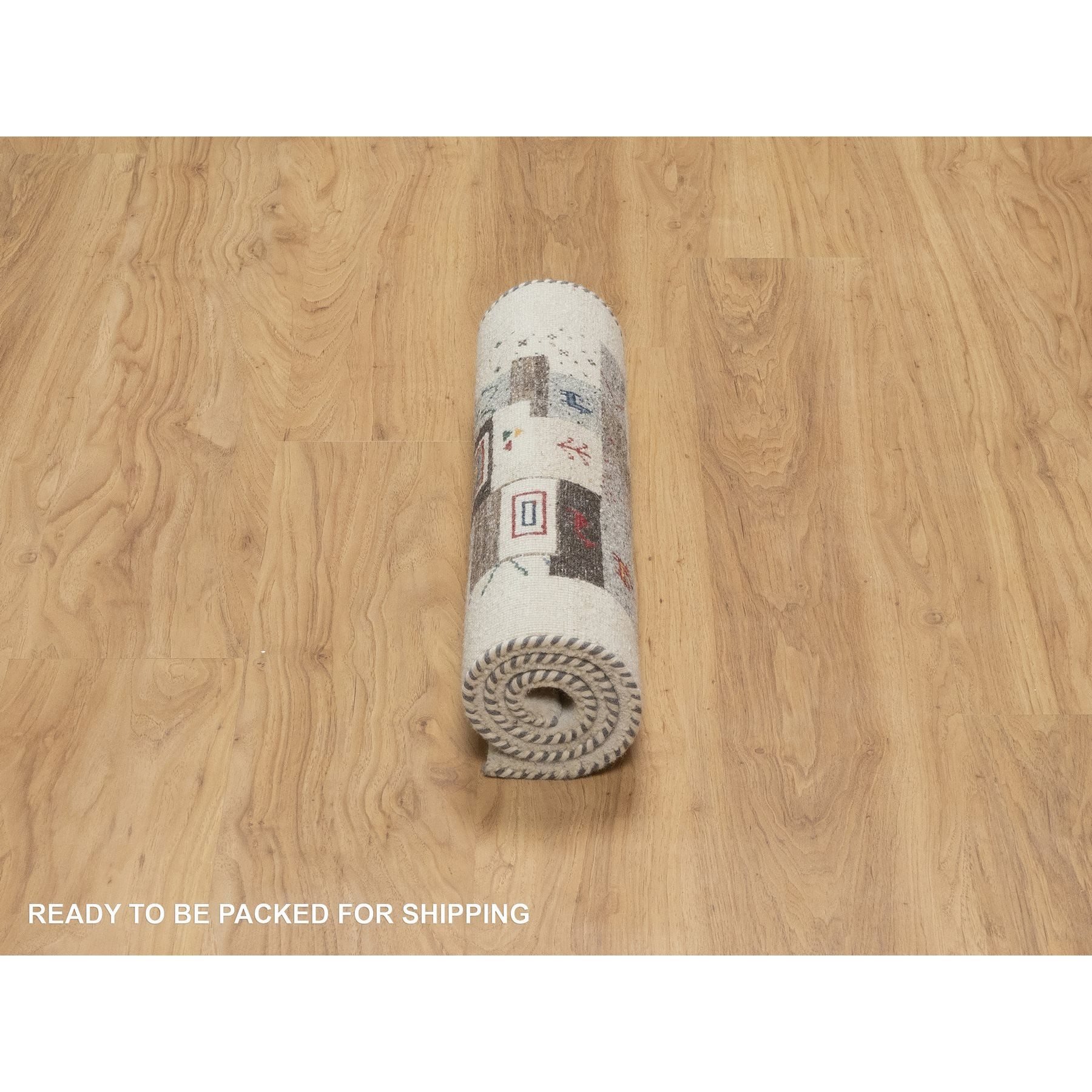 2'x3'1" Vista White, Hand Knotted, Modern, Lori Buft Gabbeh with Small Animal Figurines, Thick and Plush, 100% Wool, Mat, Oriental Rug Sh91324
