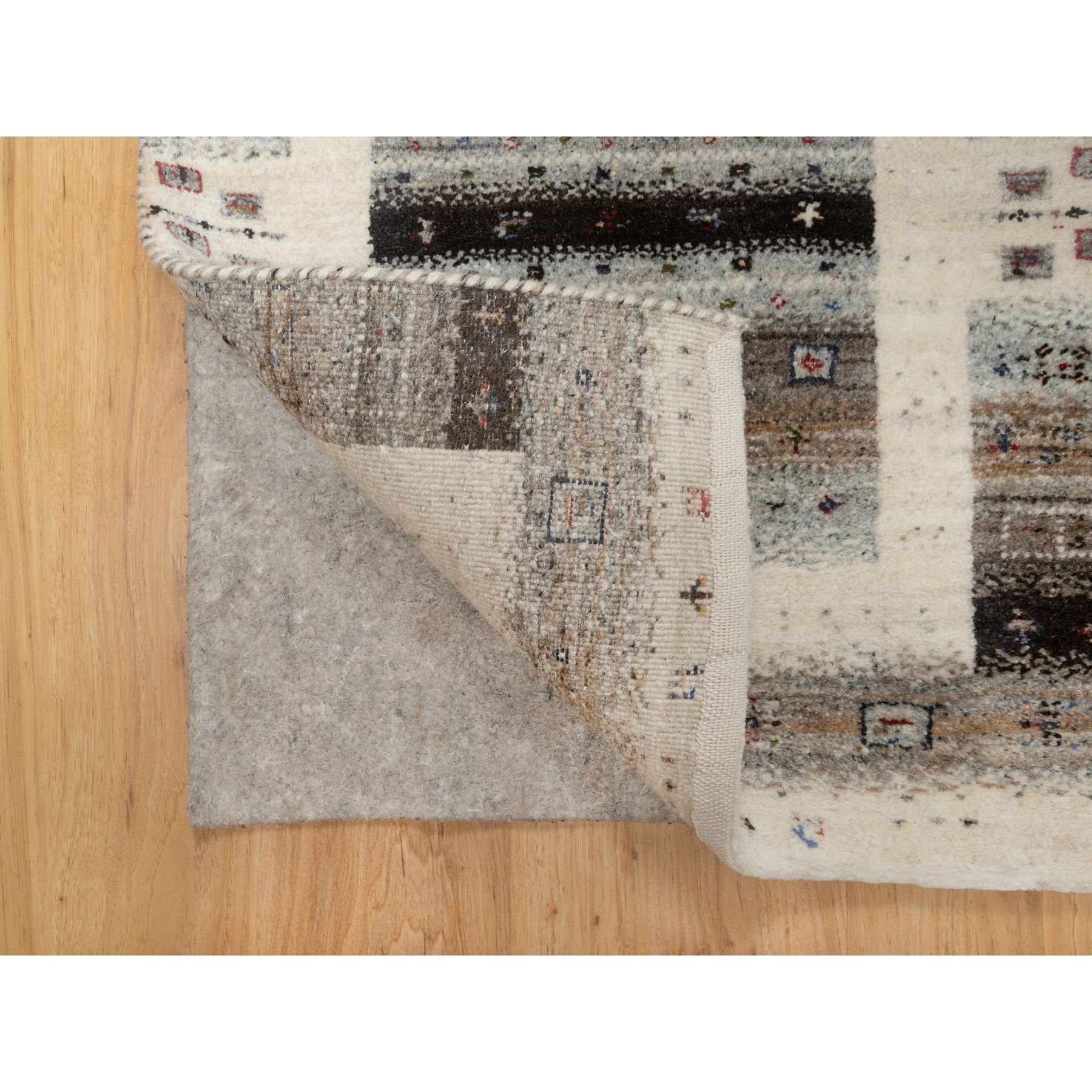 2'x3' Chiffon White, Modern, Lori Buft Gabbeh with Small Animal and Human Figurines, Thick and Plush, 100% Wool, Hand Knotted, Mat, Oriental Rug Sh91325