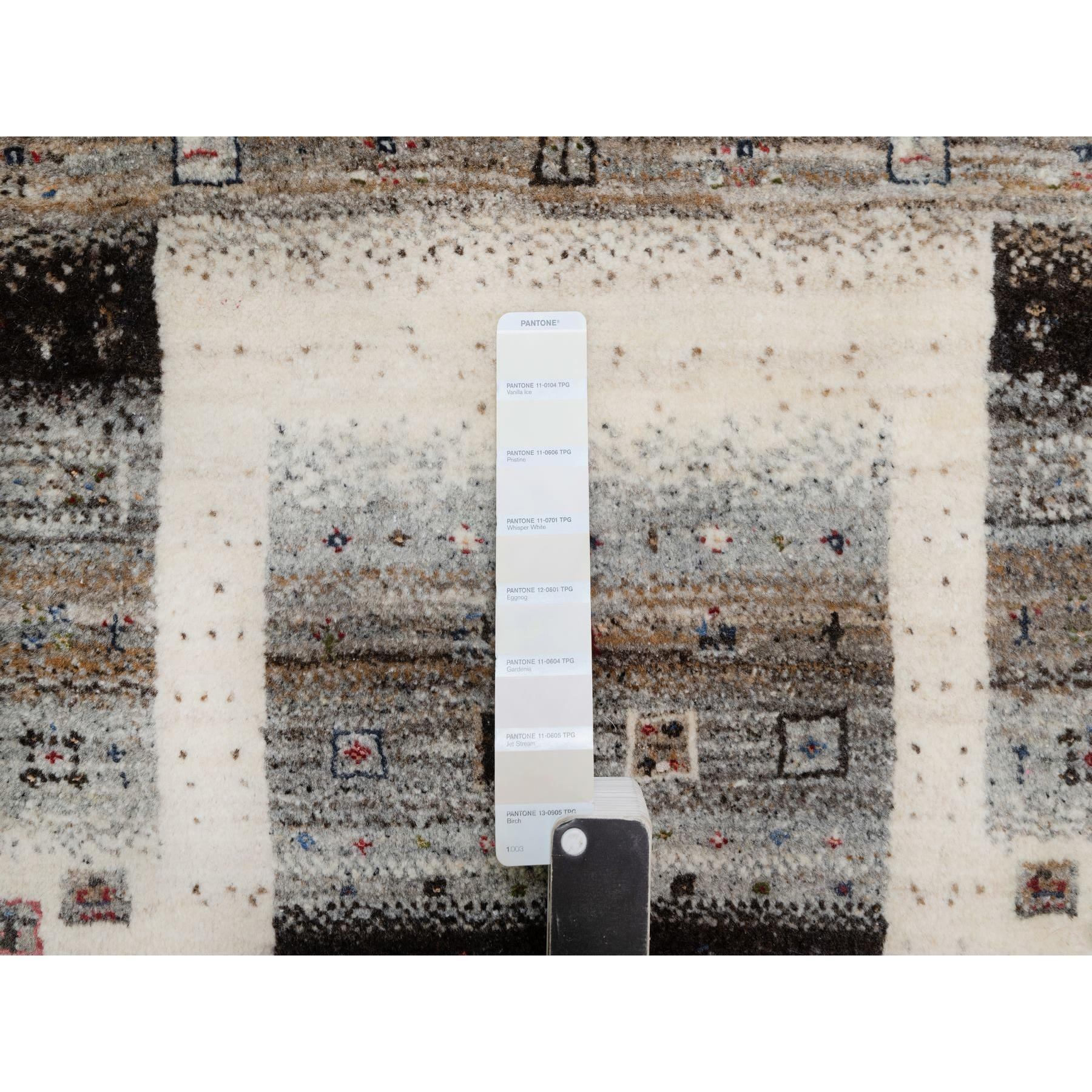 2'x3' Pearl White, Hand Knotted, Lori Buft Gabbeh with Small Animal and Human Figurines, Thick and Plush, Modern, Pure Wool, Mat, Oriental Rug Sh91326