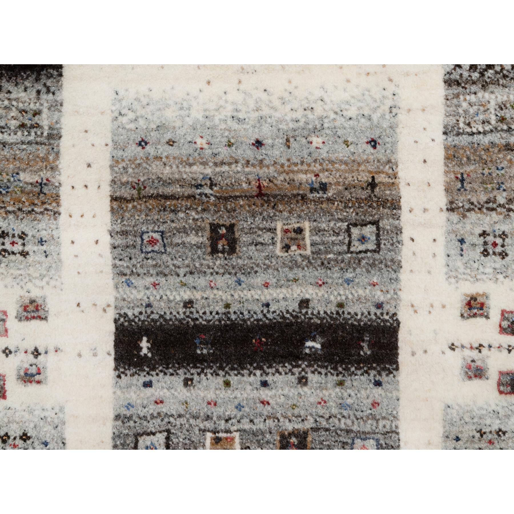 2'x3' Pearl White, Hand Knotted, Lori Buft Gabbeh with Small Animal and Human Figurines, Thick and Plush, Modern, Pure Wool, Mat, Oriental Rug Sh91326