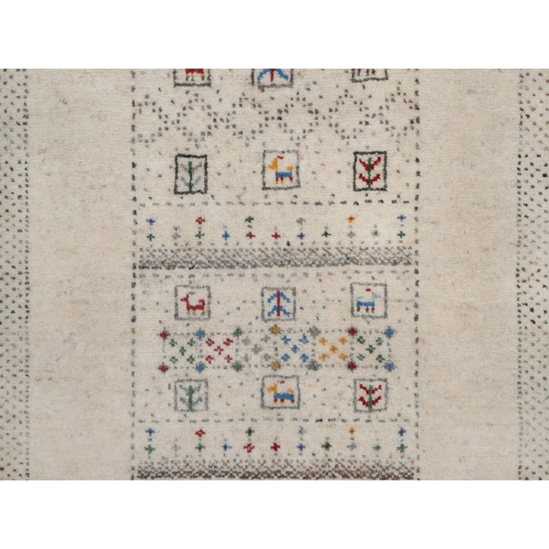 2'3"x4'6" Pristine White, Lori Buft Gabbeh with Small Animal Figurines, Thick and Plush, Modern, Pure Wool, Hand Knotted, Short Runner, Oriental Rug Sh91332