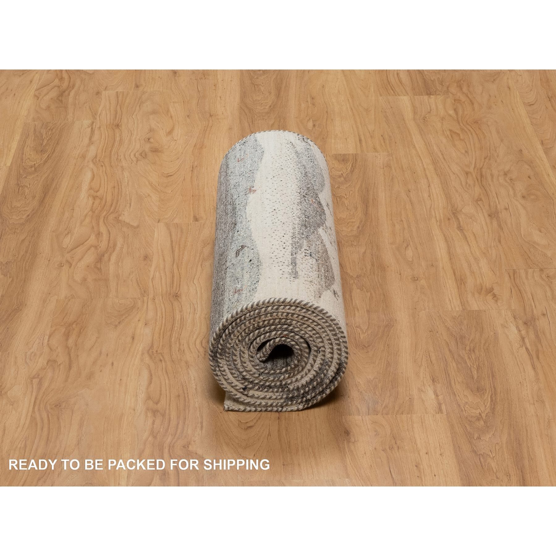 2'8"x11'6" Pristine White, Modern, Lori Buft Gabbeh with Small Animal Figurines, Thick and Plush, 100% Wool, Hand Knotted, Runner, Oriental Rug Sh91335