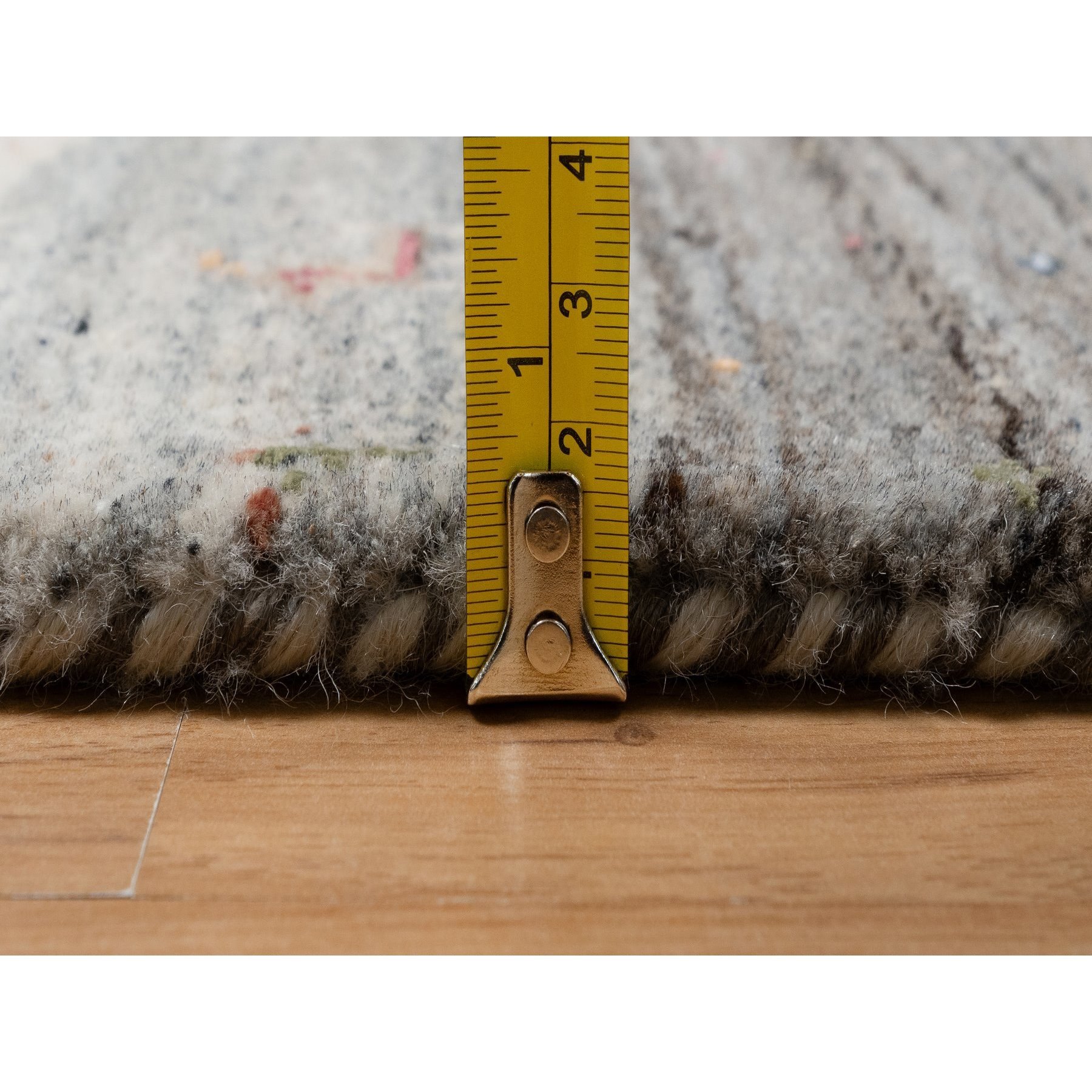 2'8"x11'6" Pristine White, Modern, Lori Buft Gabbeh with Small Animal Figurines, Thick and Plush, 100% Wool, Hand Knotted, Runner, Oriental Rug Sh91335