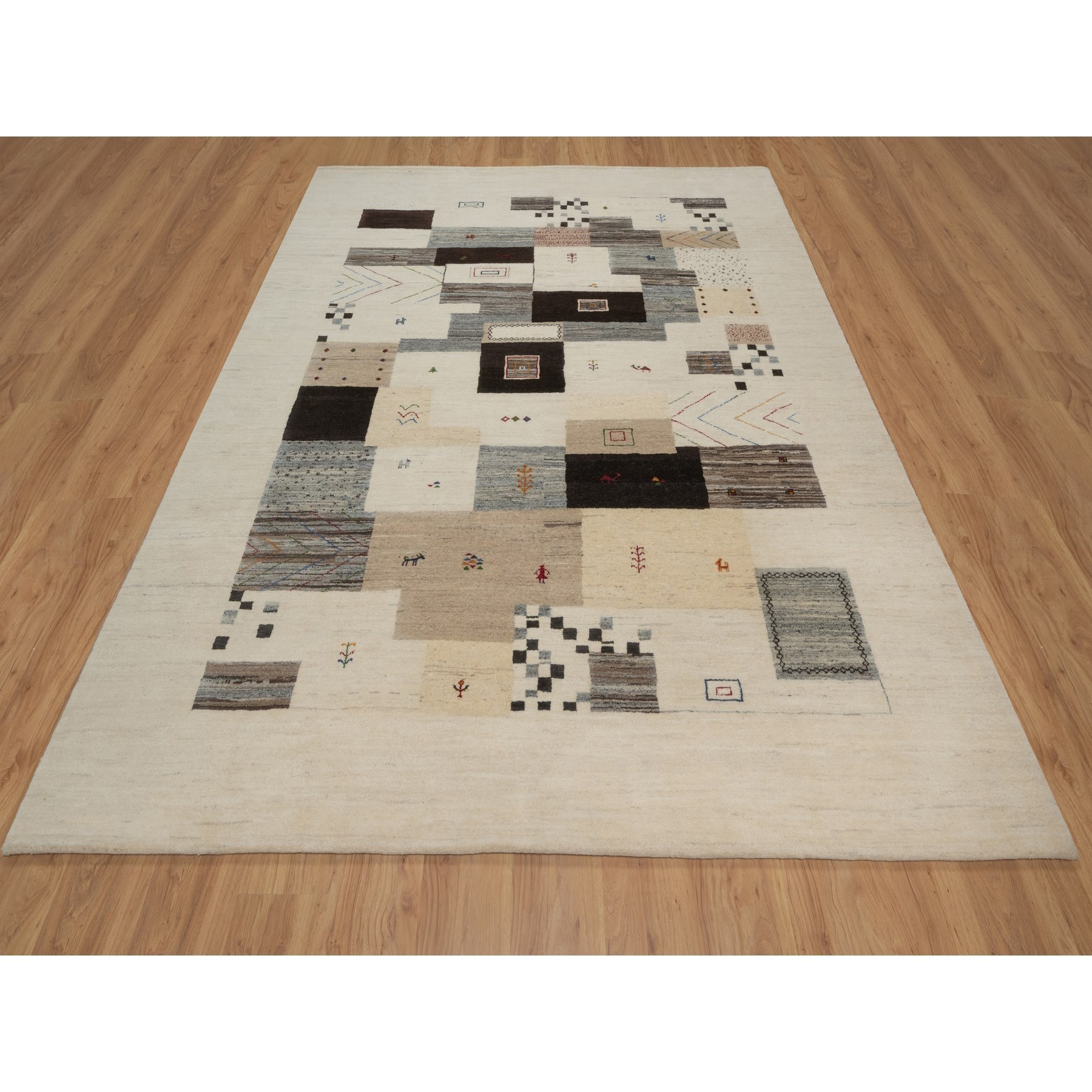 7'9"x9'9" Swan White, Modern, Lori Buft Gabbeh with Small Animal Figurines, Thick and Plush, Pure Wool, Hand Knotted, Oriental Rug Sh91339