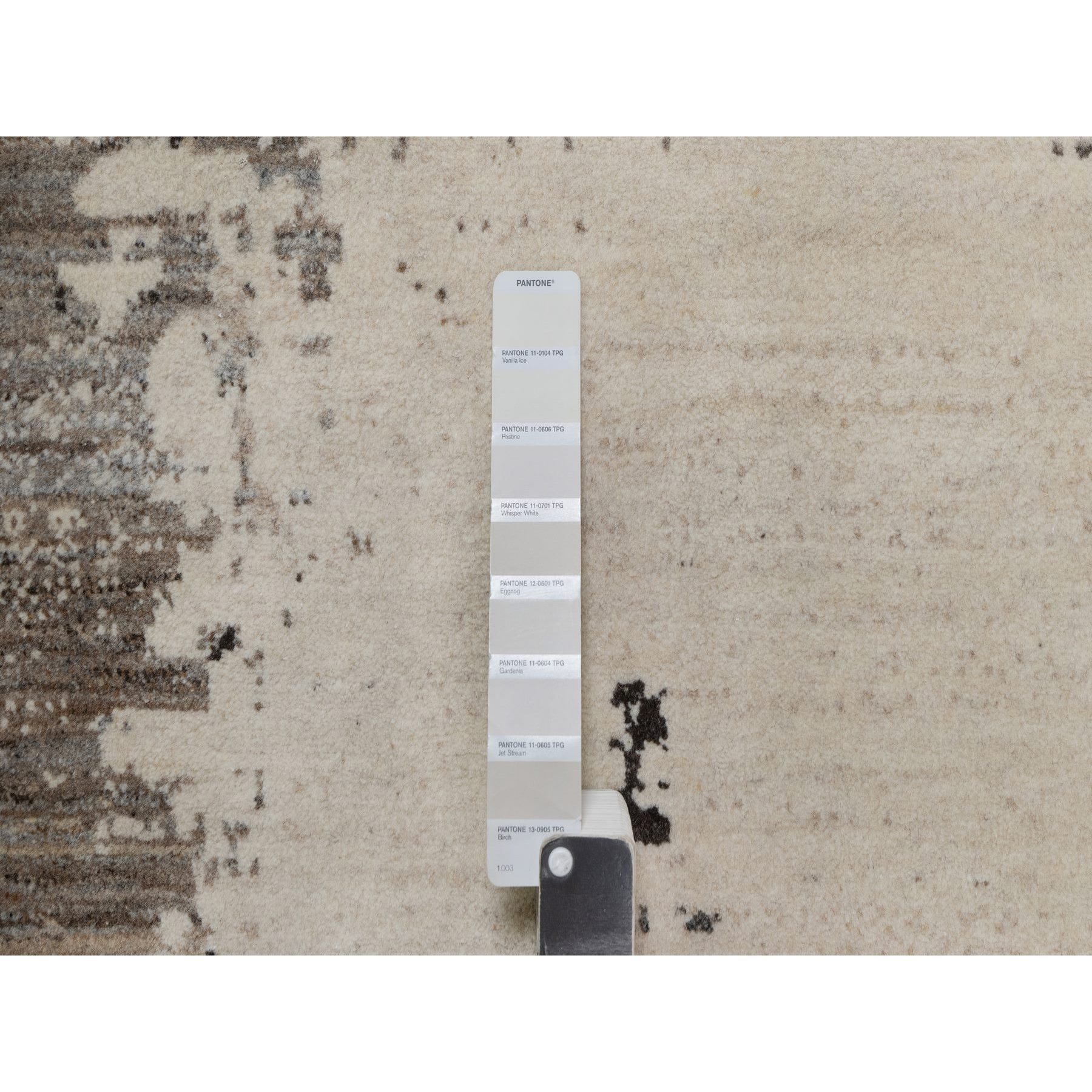 8'2"x10' Chiffon White, Lori Buft Gabbeh with Avant Garde Design, Thick and Plush, Soft Pile, 100% Wool, Hand Knotted, Oriental Rug Sh91344