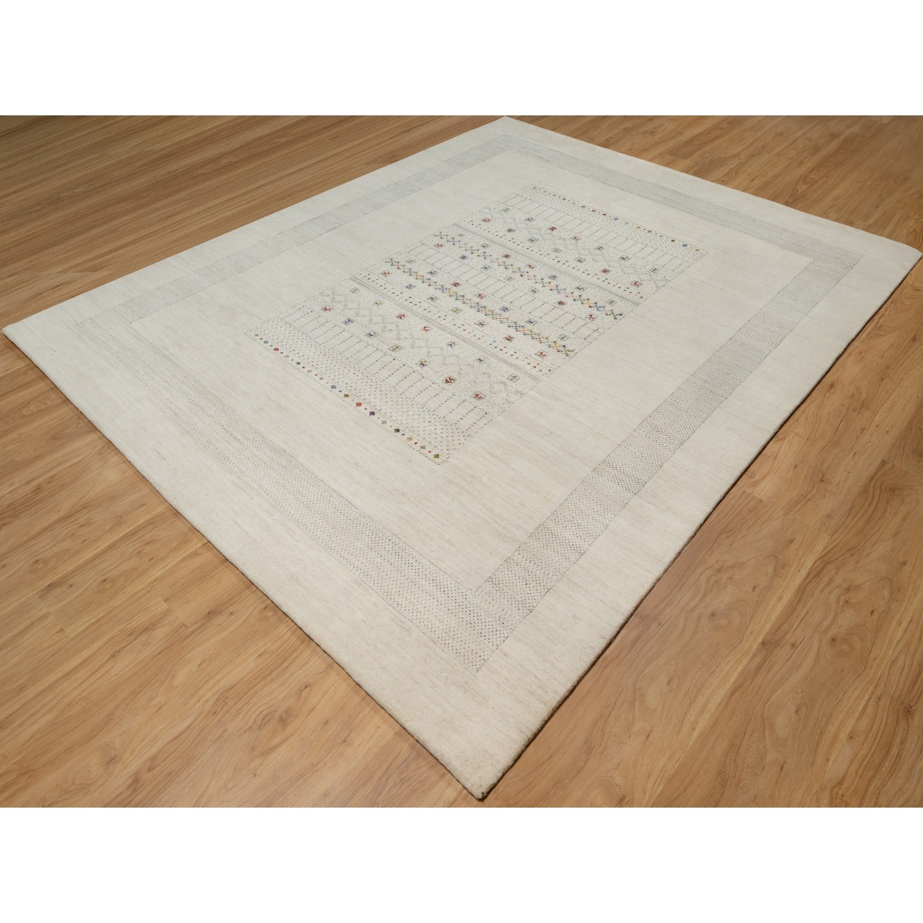 8'1"x10' Swan White, Modern, Lori Buft Gabbeh with Small Animal Figurines, Thick and Plush, 100% Wool, Hand Knotted, Oriental Rug Sh91345