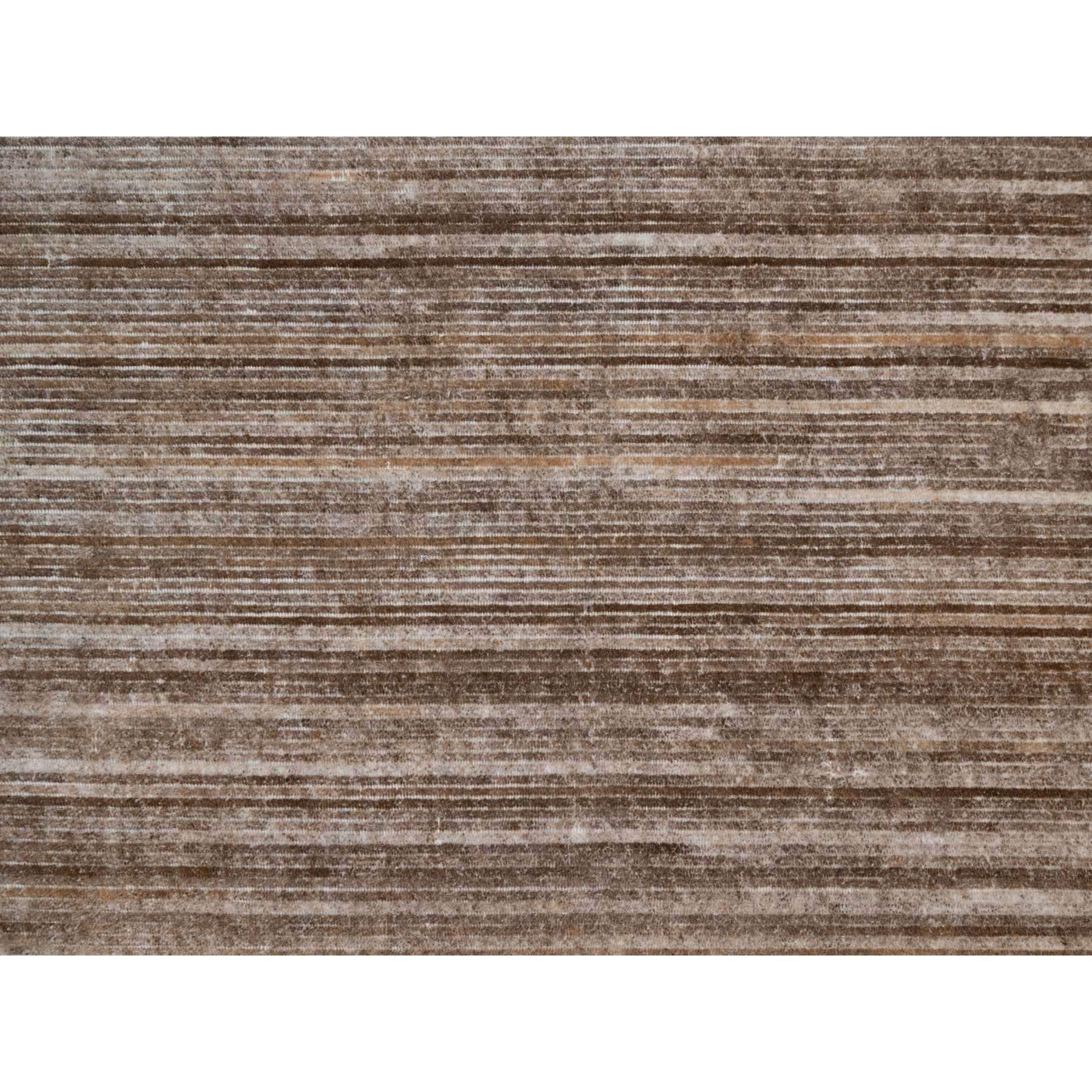 5'1"x8'1" Chocolate Brown, Thick and Plush, Variegated Textured Modern Design, Pure Wool, Hand Loomed, Oriental Rug Sh91351