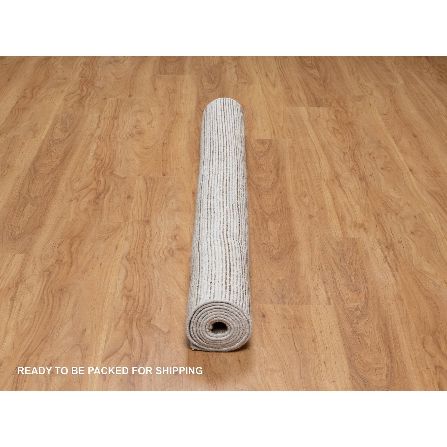 5'1"x8'1" Chocolate Brown, Thick and Plush, Variegated Textured Modern Design, Pure Wool, Hand Loomed, Oriental Rug Sh91351