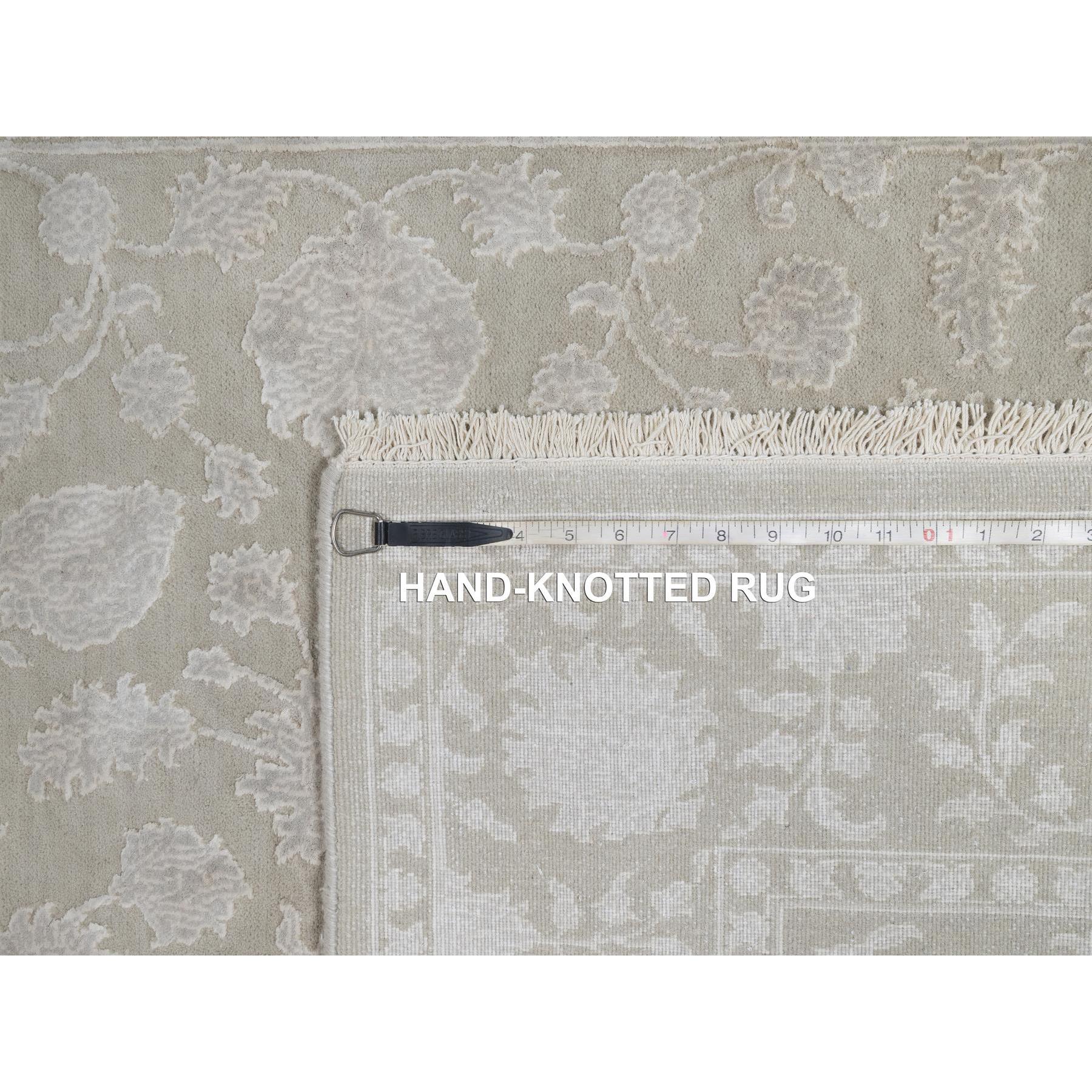 4'9"x6'10" Stone Gray, 200 KPSI, Light Tone on Tone with Persian Design, Wool and Plant Based Silk, Thick and Plush, Hand Knotted, Oriental Rug Sh91356