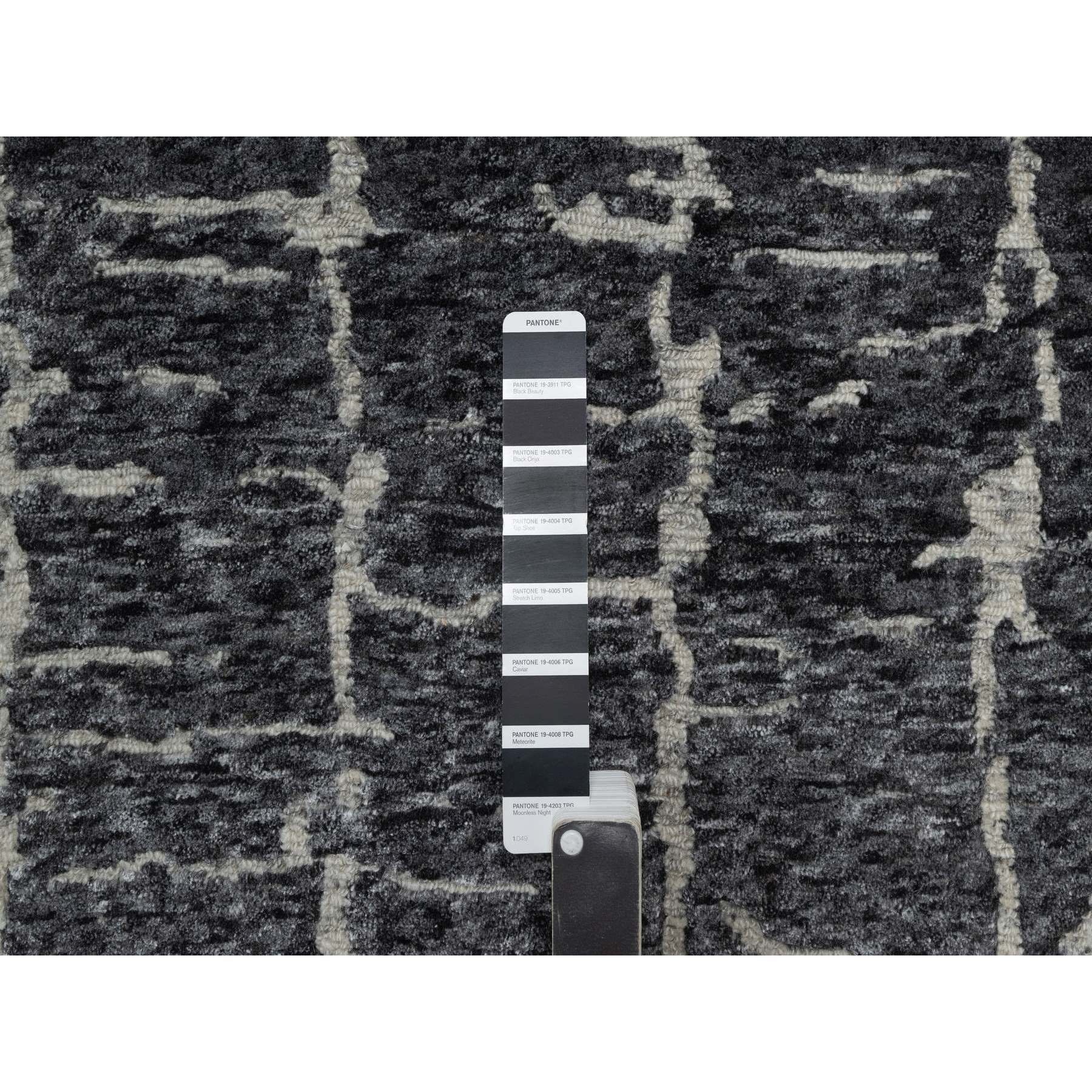 8'x10'1" Charcoal Black, Nepali Weave, Modern Design, Pure Wool, Hand Knotted, Densely Woven, Oriental Rug Sh91419