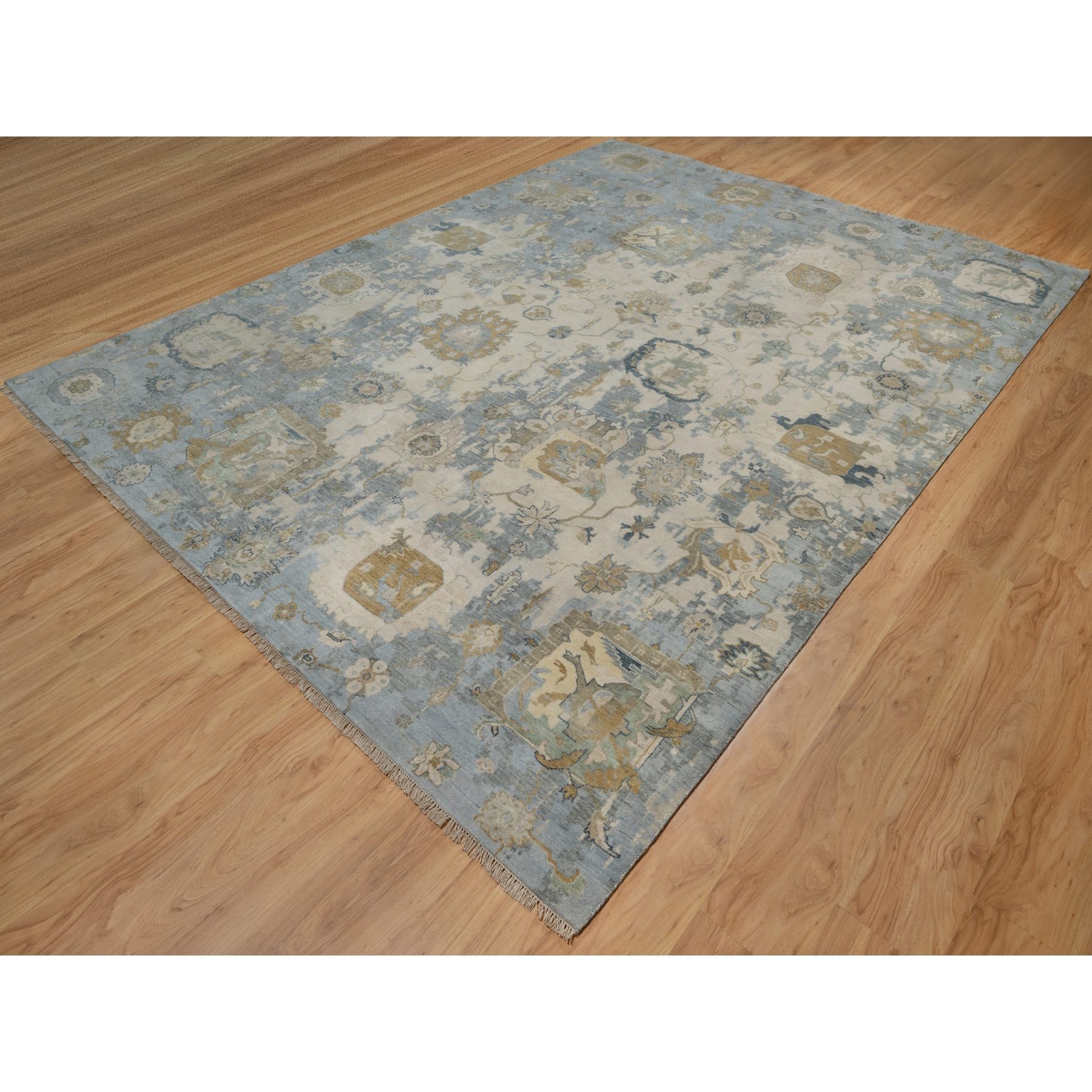 9'2"x12' Swan White and Blue, Broken Pattern with Oushak Design, 100% Wool, Hand Knotted, Borderless, Oriental Rug Sh91424