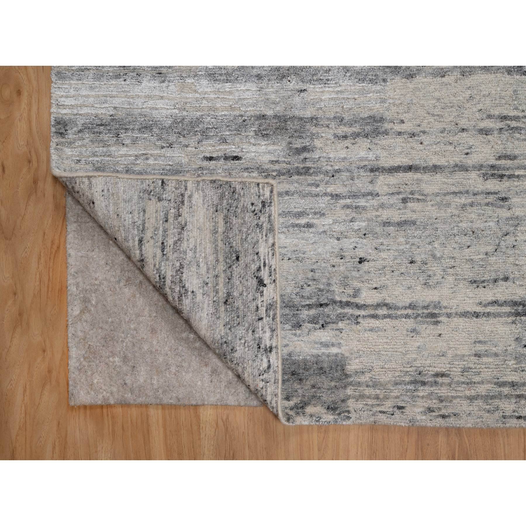 8'x10'2" Gray-Ivory, Modern Design, Hand Knotted, Undyed Natural Wool, Thick and Plush, Oriental Rug Sh91427