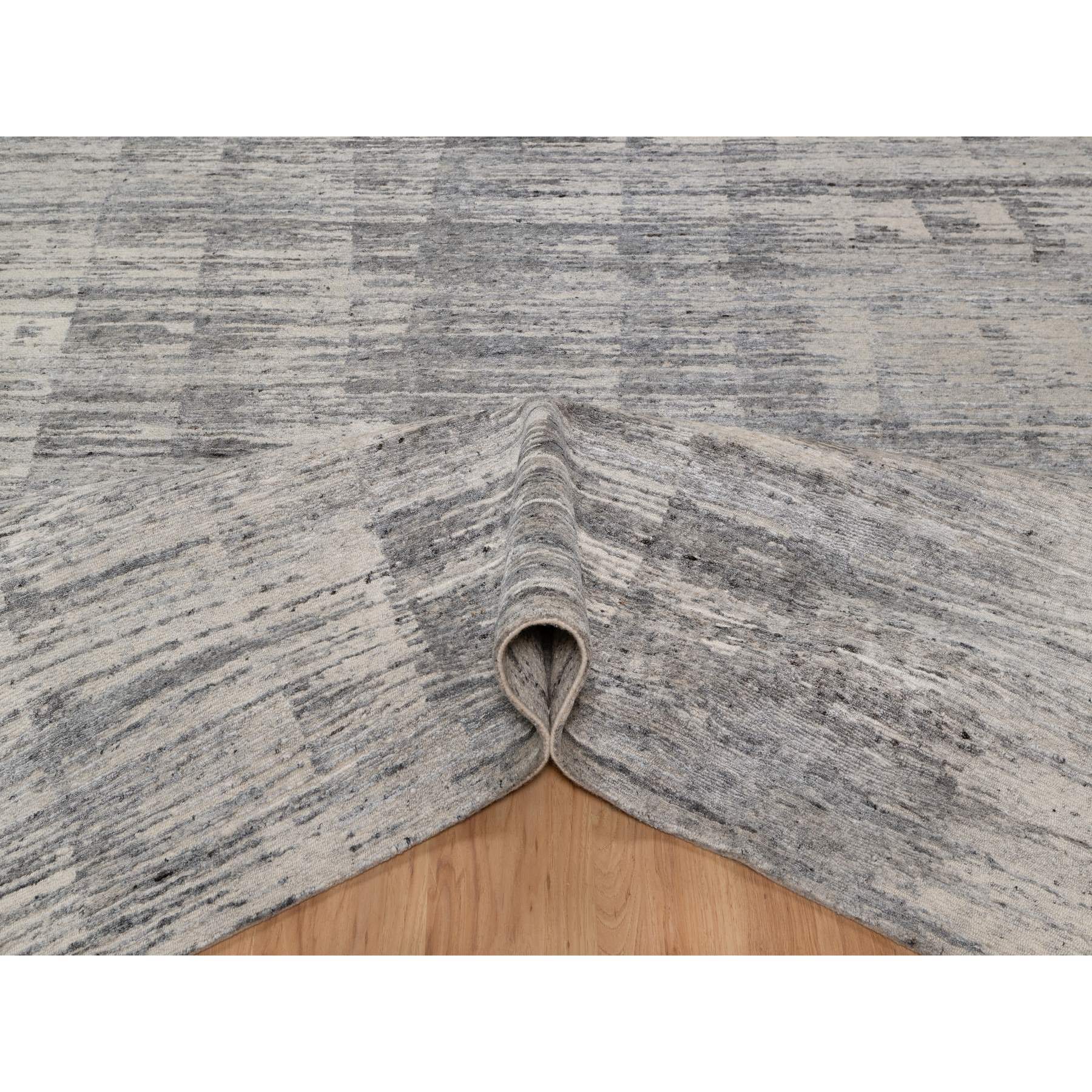 8'x10'2" Gray-Ivory, Modern Design, Hand Knotted, Undyed Natural Wool, Thick and Plush, Oriental Rug Sh91427