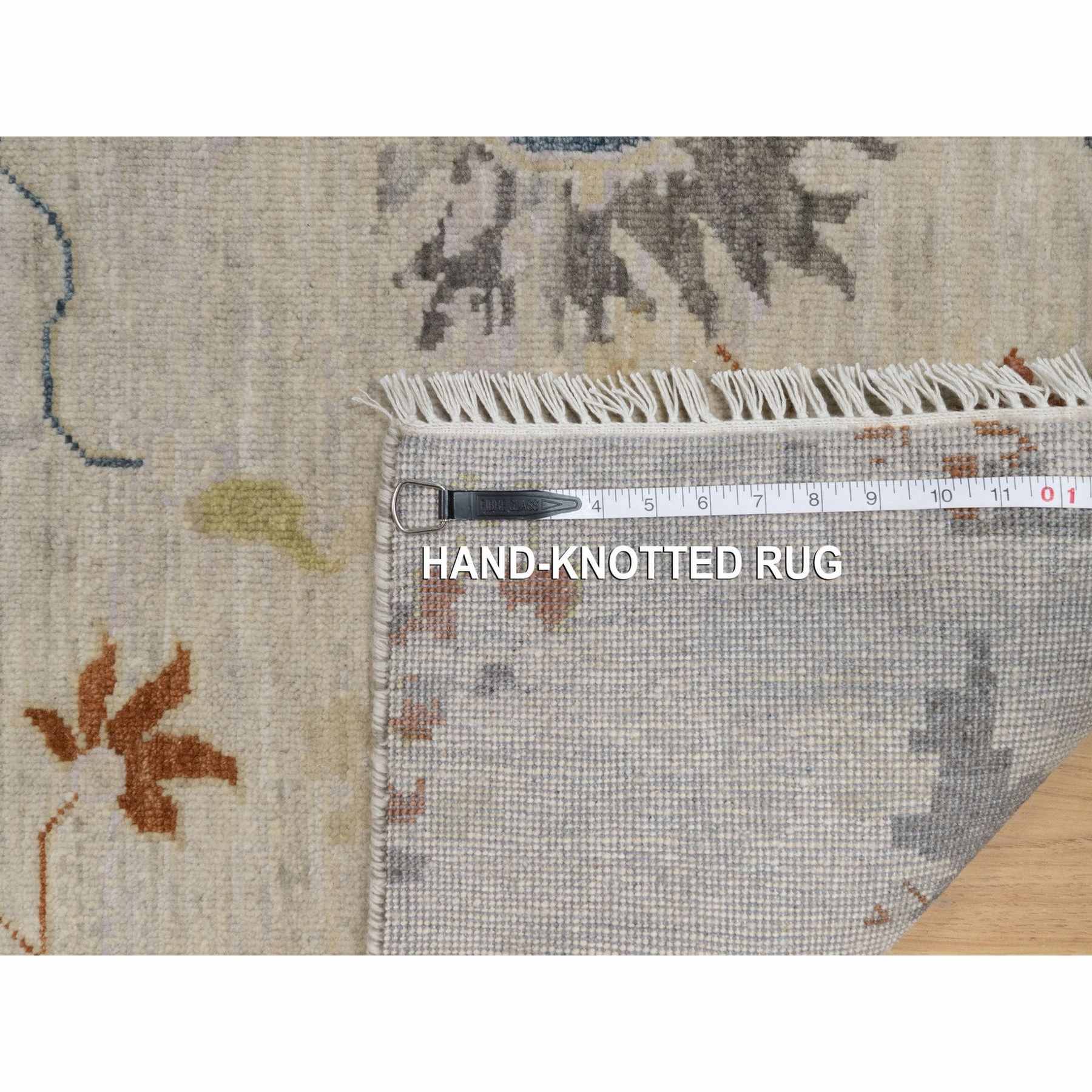 2'1"x3'4" Oyster White, Broken Pattern with Agra Design, Borderless, 100% Wool, Hand Knotted, Mat, Sample, Oriental Rug Sh91451